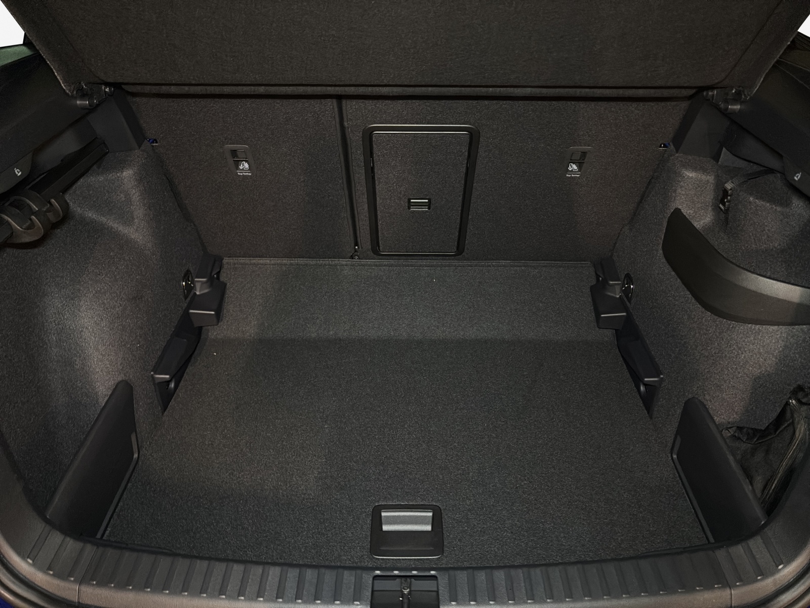 SKODA Karoq 2.0 TSI SportLine 4x4 DSG-image-13
