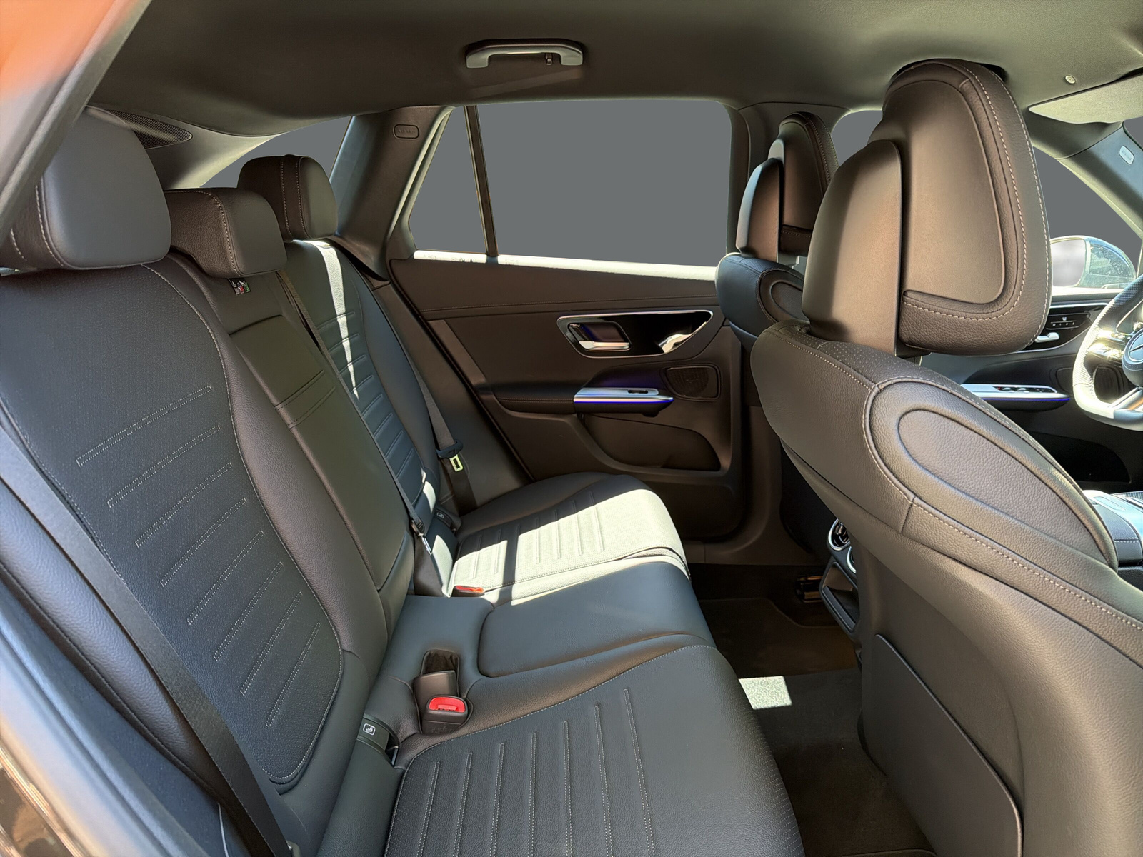 MERCEDES-BENZ GLC 220 d 4Matic 9G-Tronic-image-18