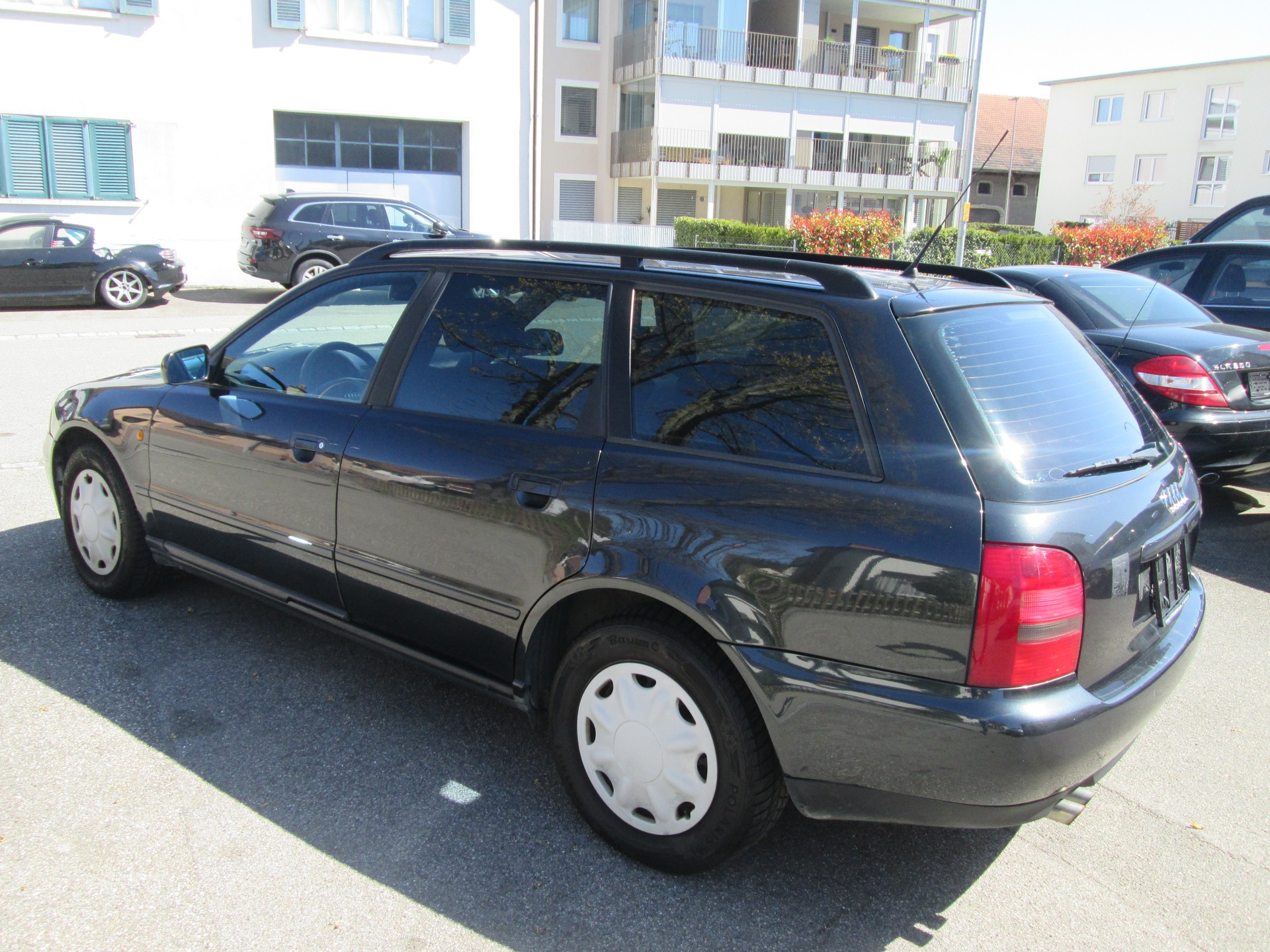 AUDI A4 Avant 1.8 T Advance-image-2
