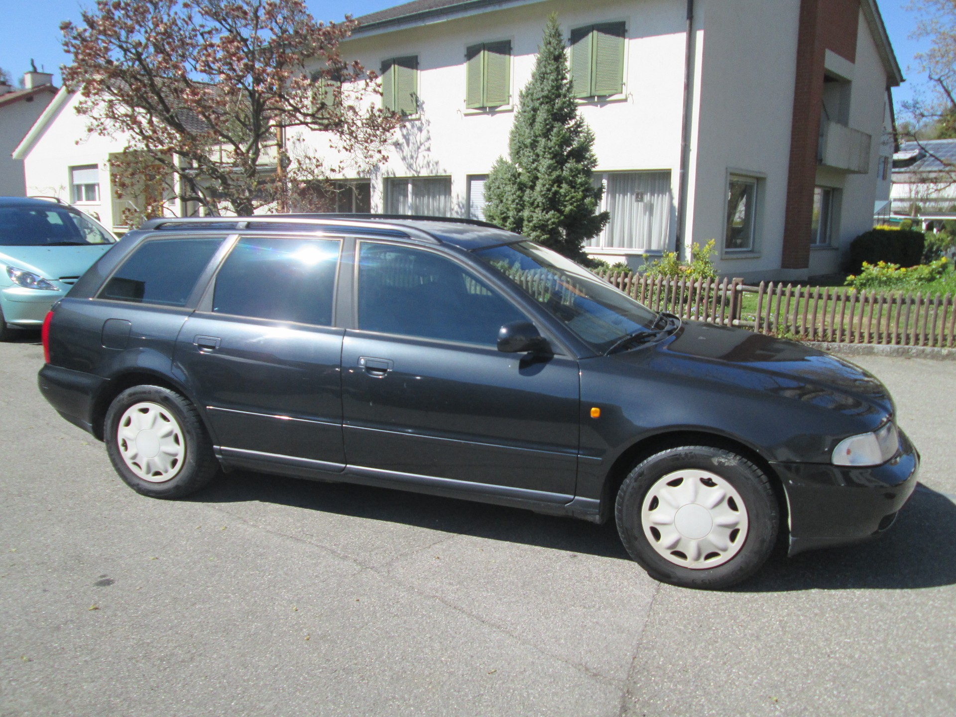 AUDI A4 Avant 1.8 T Advance-image-5