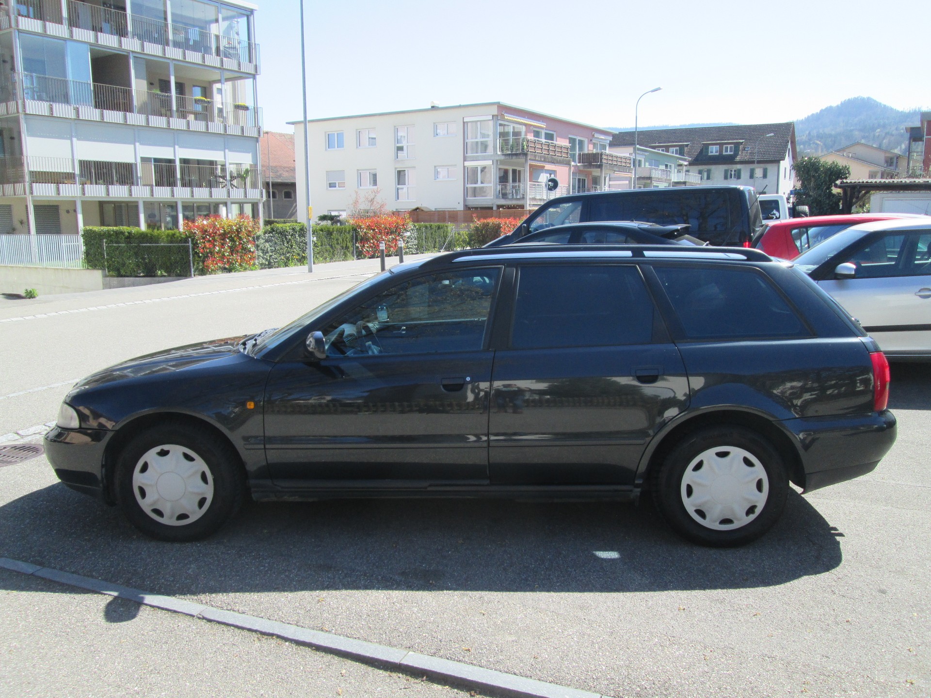 AUDI A4 Avant 1.8 T Advance-image-1