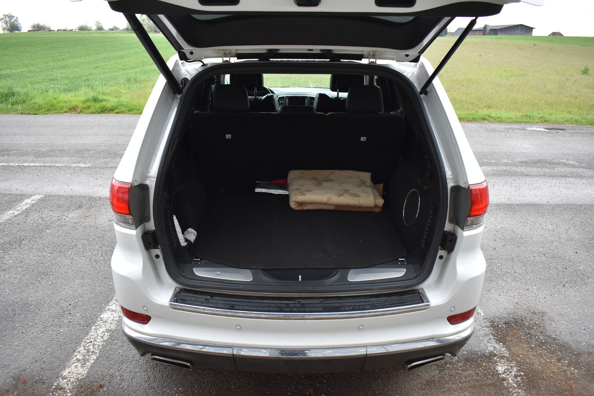 JEEP Grand Cherokee 3.0 CRD Summit Automatic-image-12