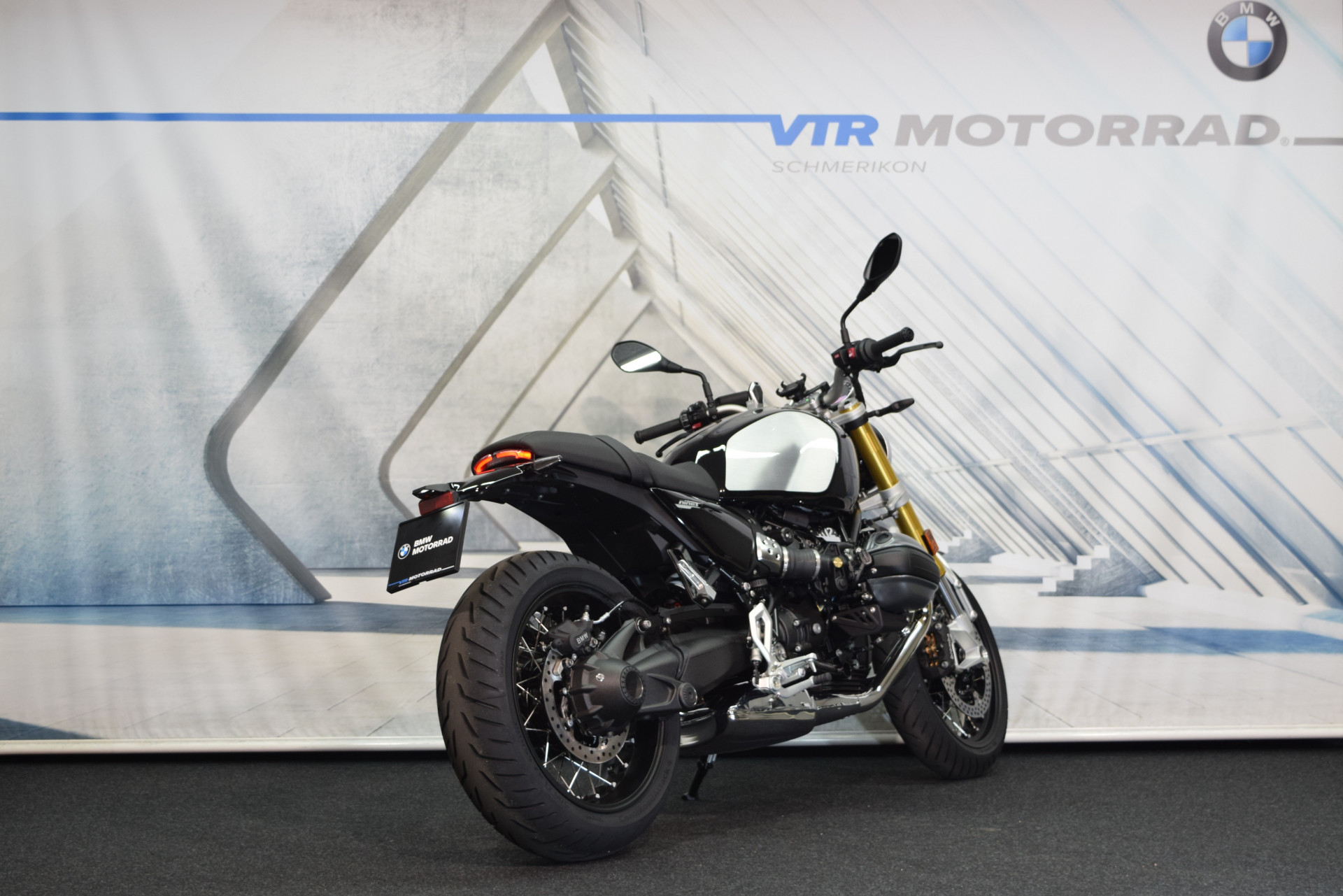 BMW R 12 nineT Vollausstattung- BOXER PRÄMIE-showroom-element-2