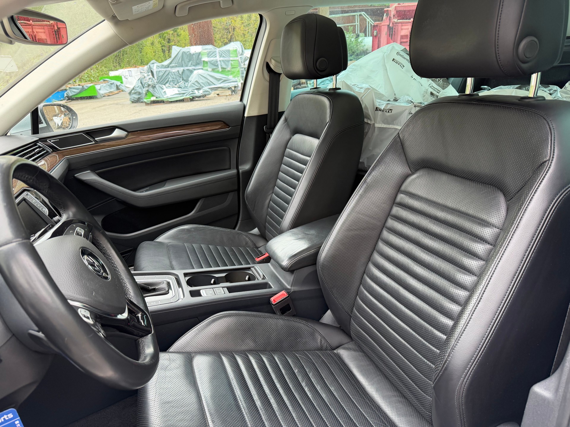 VW Passat Variant 2.0 TDI BMT High. DSG 4Motion-image-10