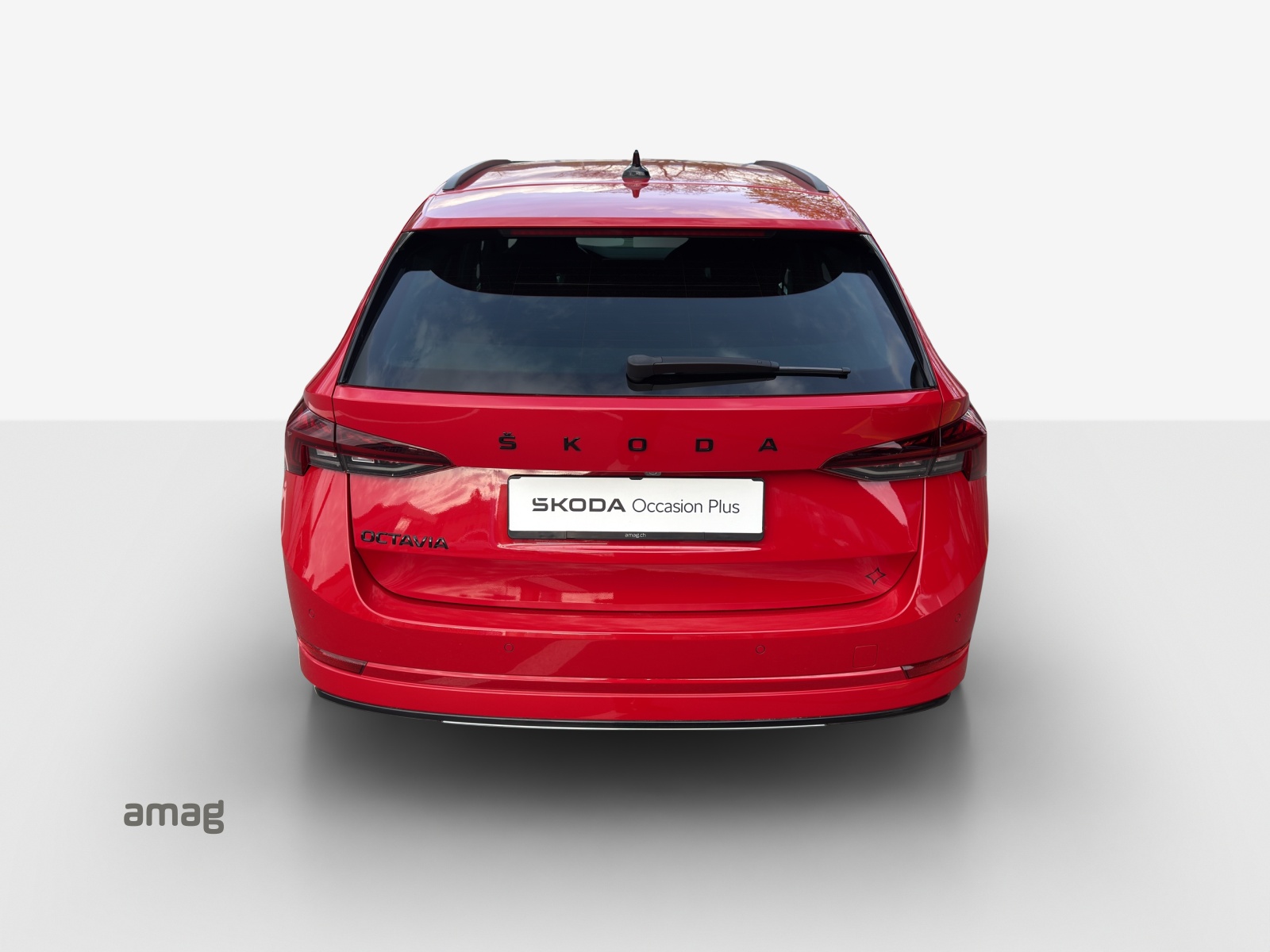 SKODA Octavia Combi 2.0 TSI SportLine DSG 4x4-image-3