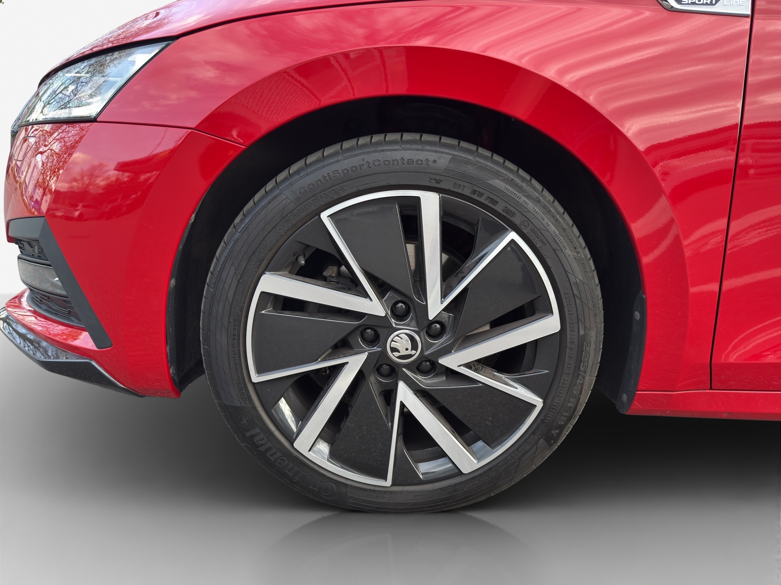 SKODA Octavia Combi 2.0 TSI SportLine DSG 4x4-image-13