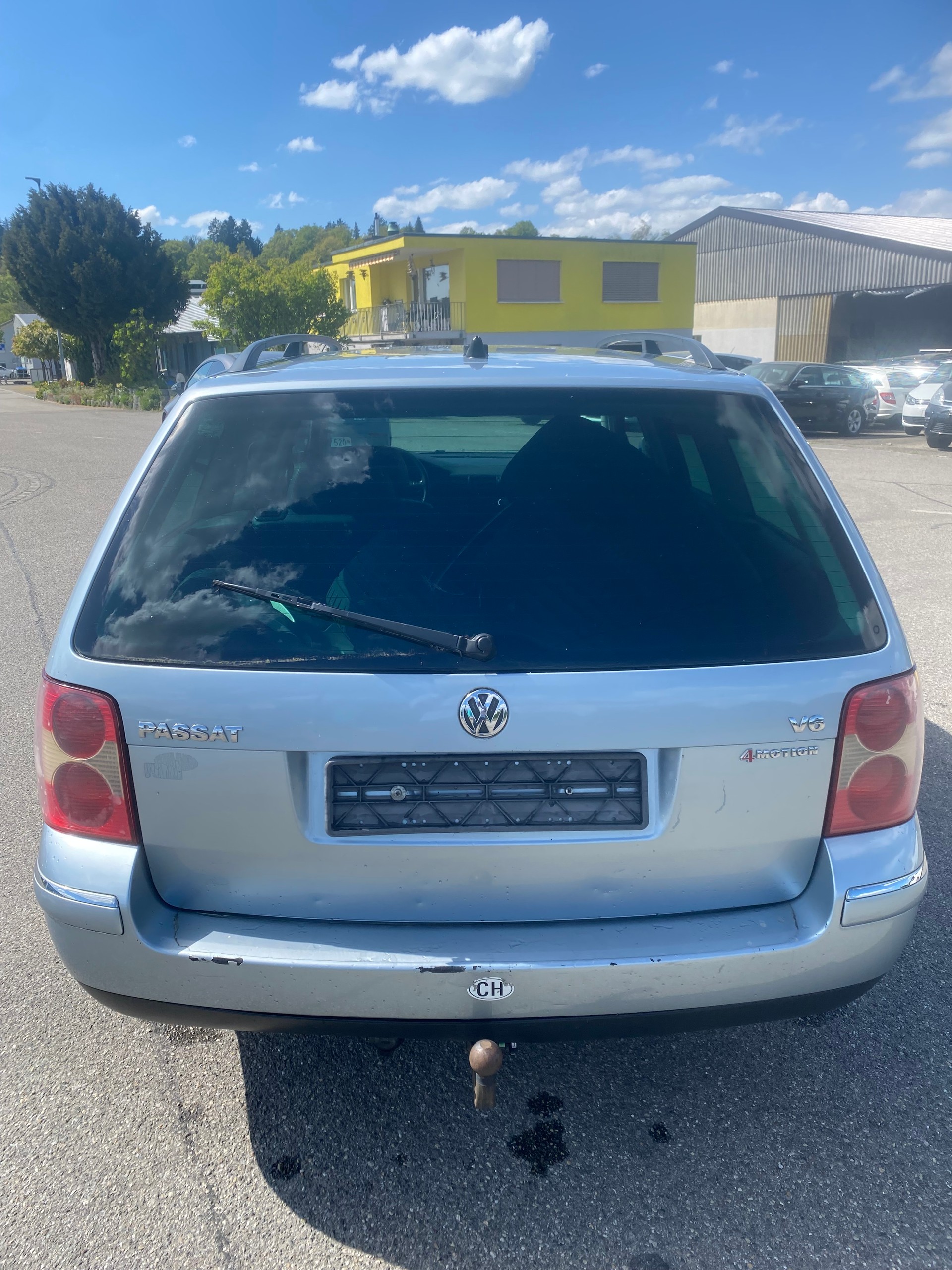 VW Passat Variant 2.8 V6 4Motion Highline-image-3