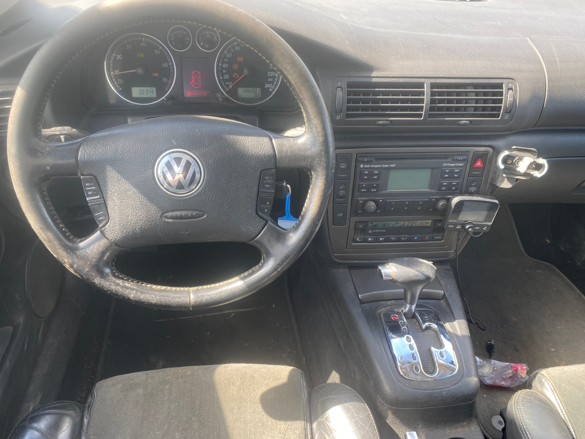 VW Passat Variant 2.8 V6 4Motion Highline-image-7