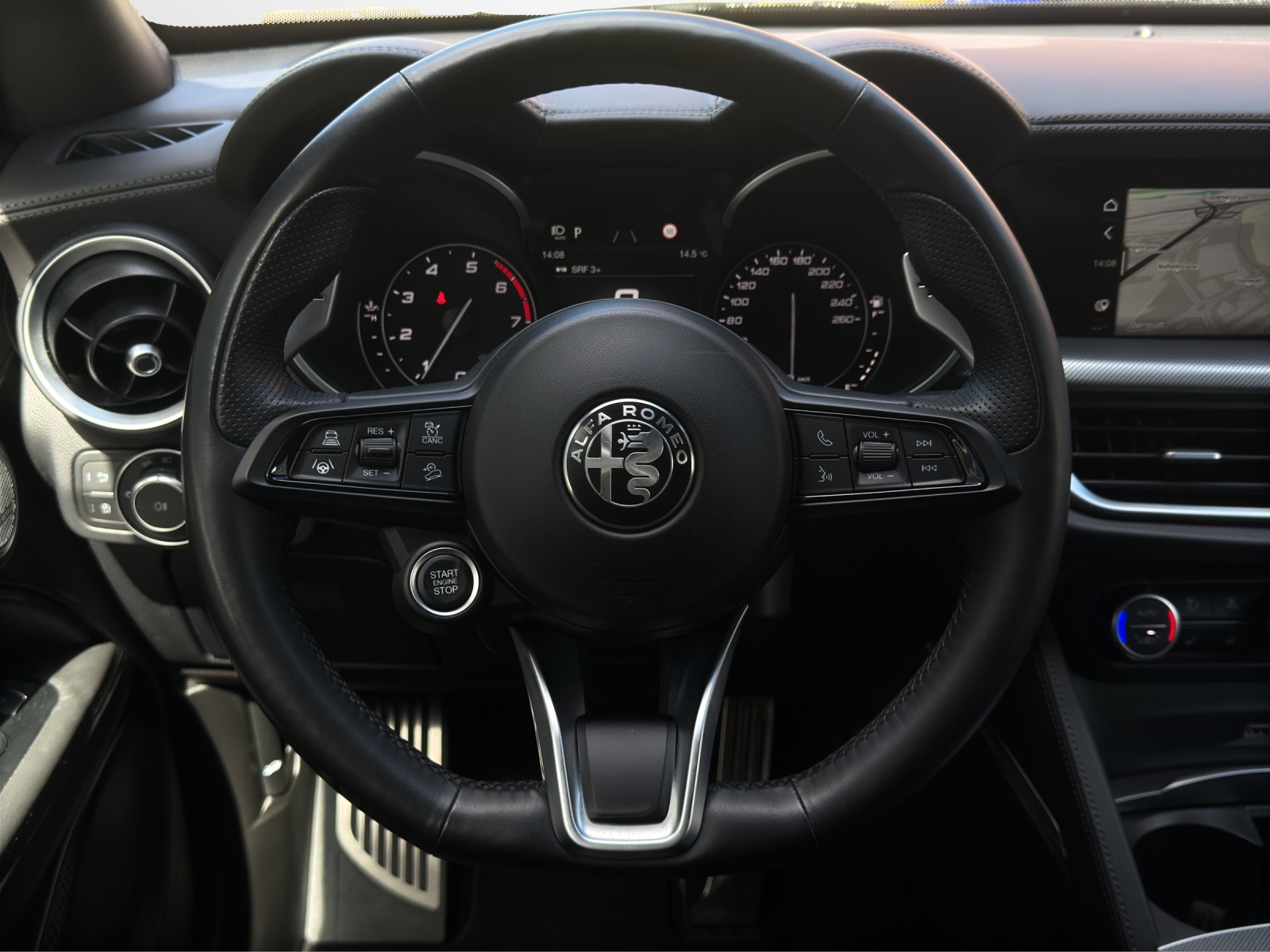 ALFA ROMEO Stelvio 2.0 Q4 280 Veloce-image-6