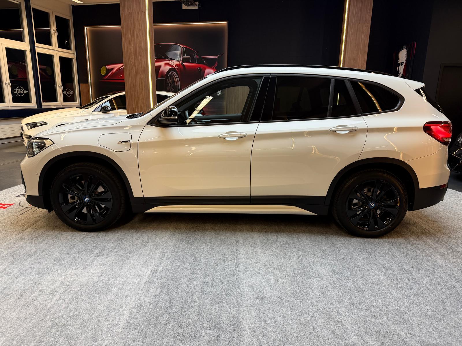 BMW X1 25e xDrive-image-4