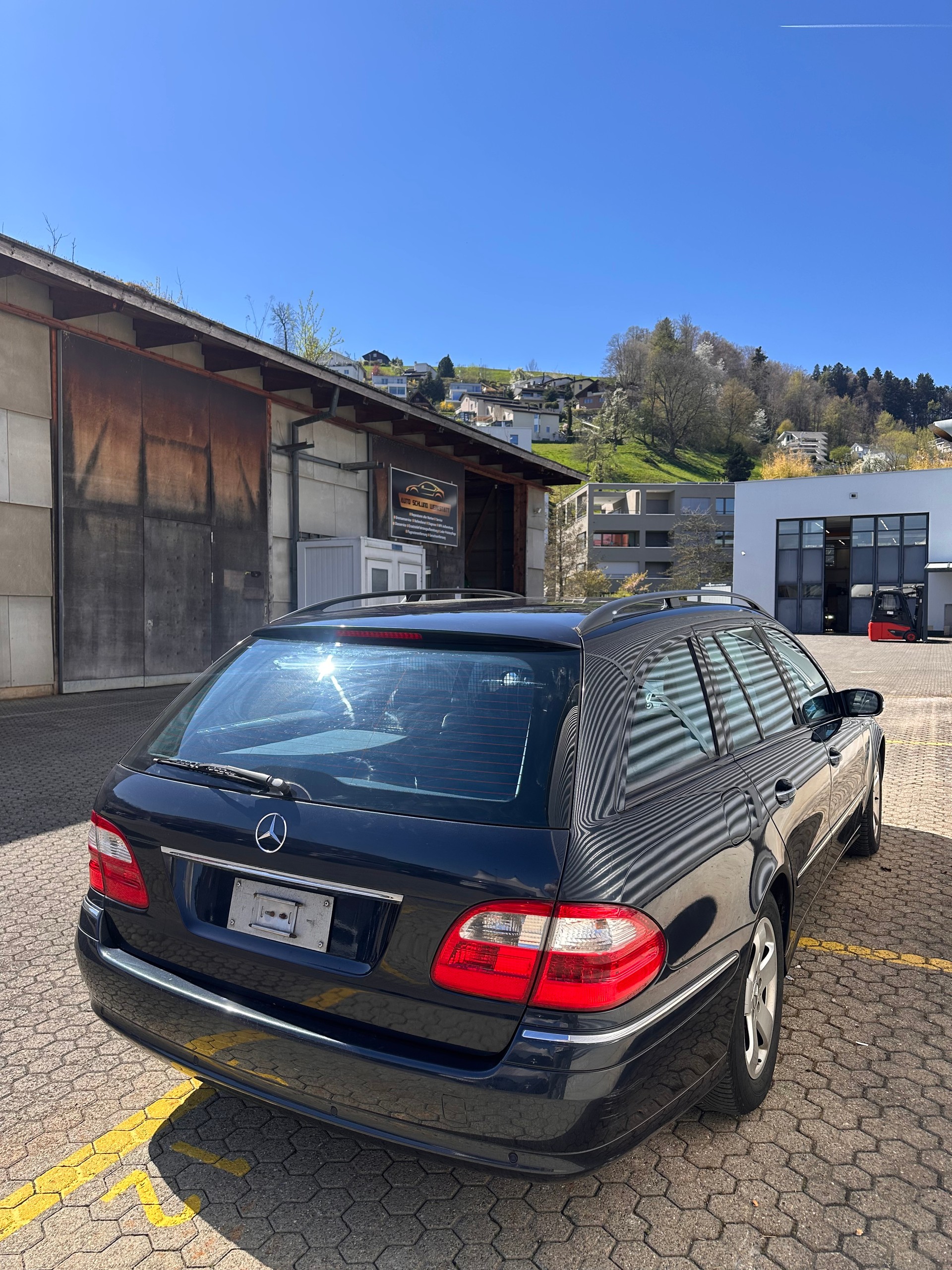 MERCEDES-BENZ E 350 Avantgarde 7G-Tronic-image-6