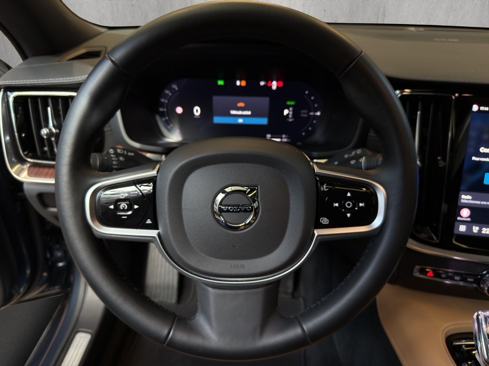 Image VOLVO V60 V60 T6 eAWD Plug in Hybrid Ultra Bright Geartronic