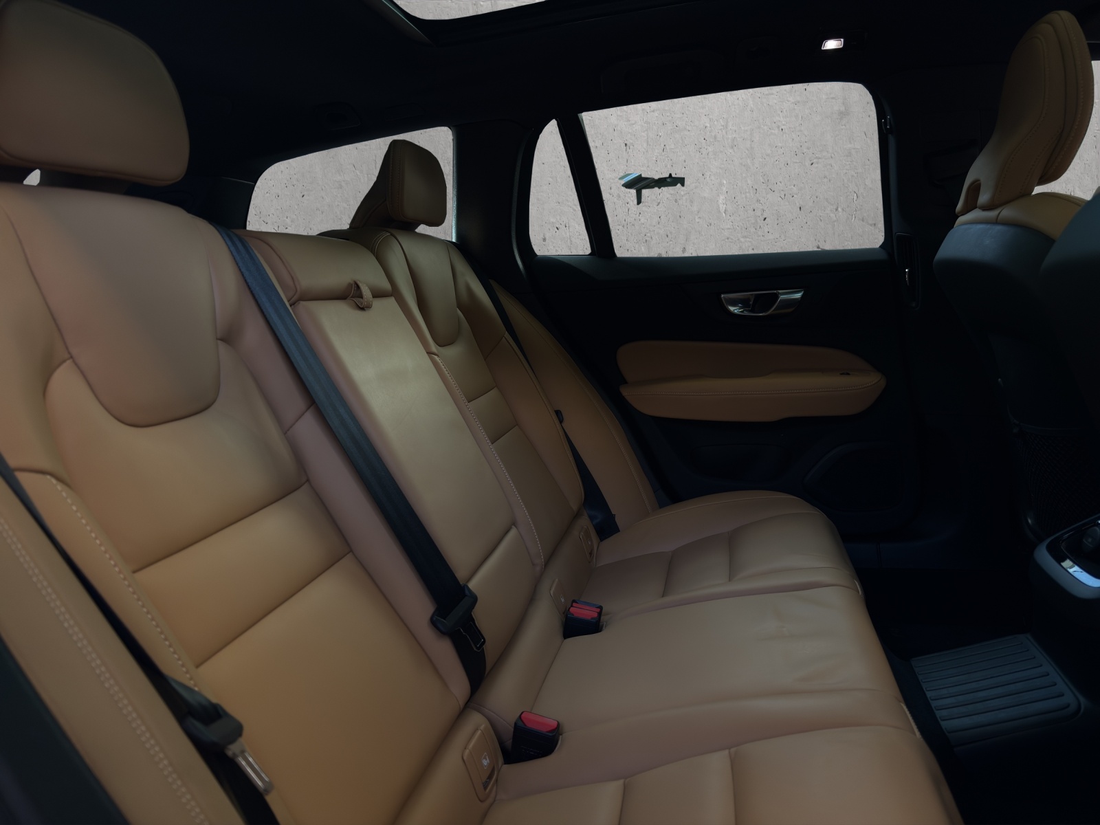 VOLVO V60 T6 eAWD Plug in Hybrid Ultra Bright Geartronic-image-12