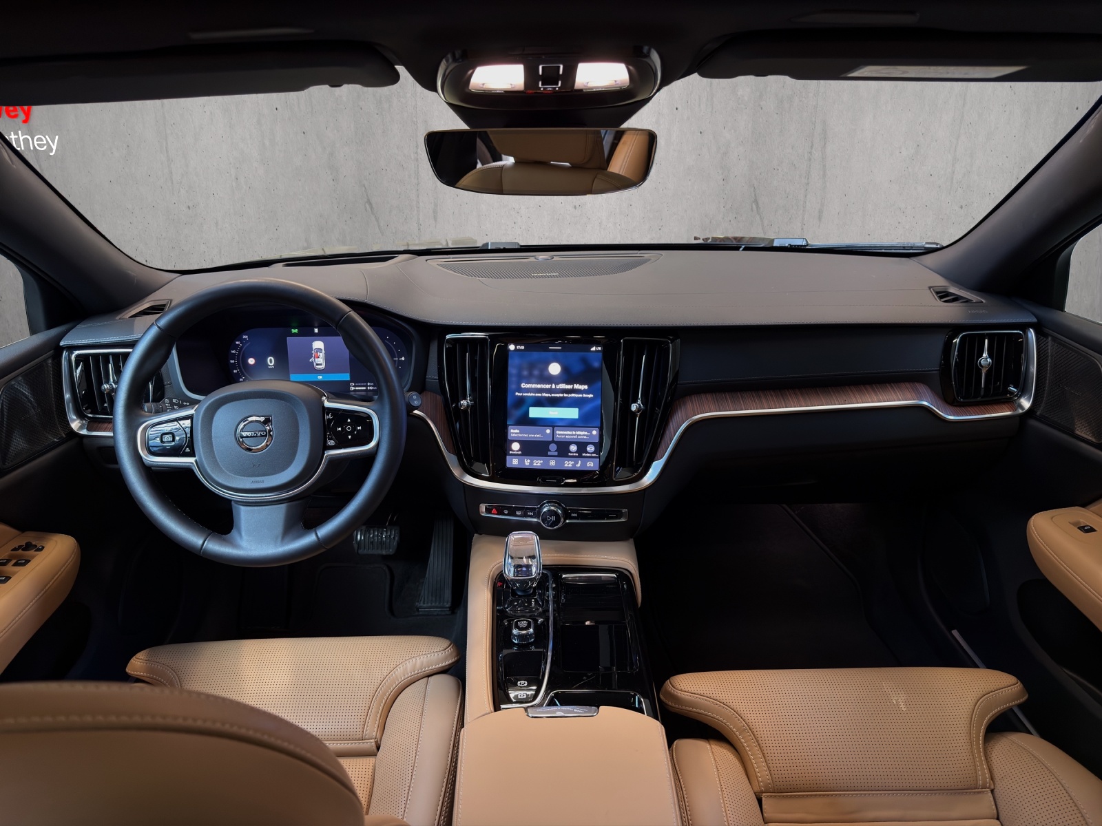 VOLVO V60 T6 eAWD Plug in Hybrid Ultra Bright Geartronic-image-11
