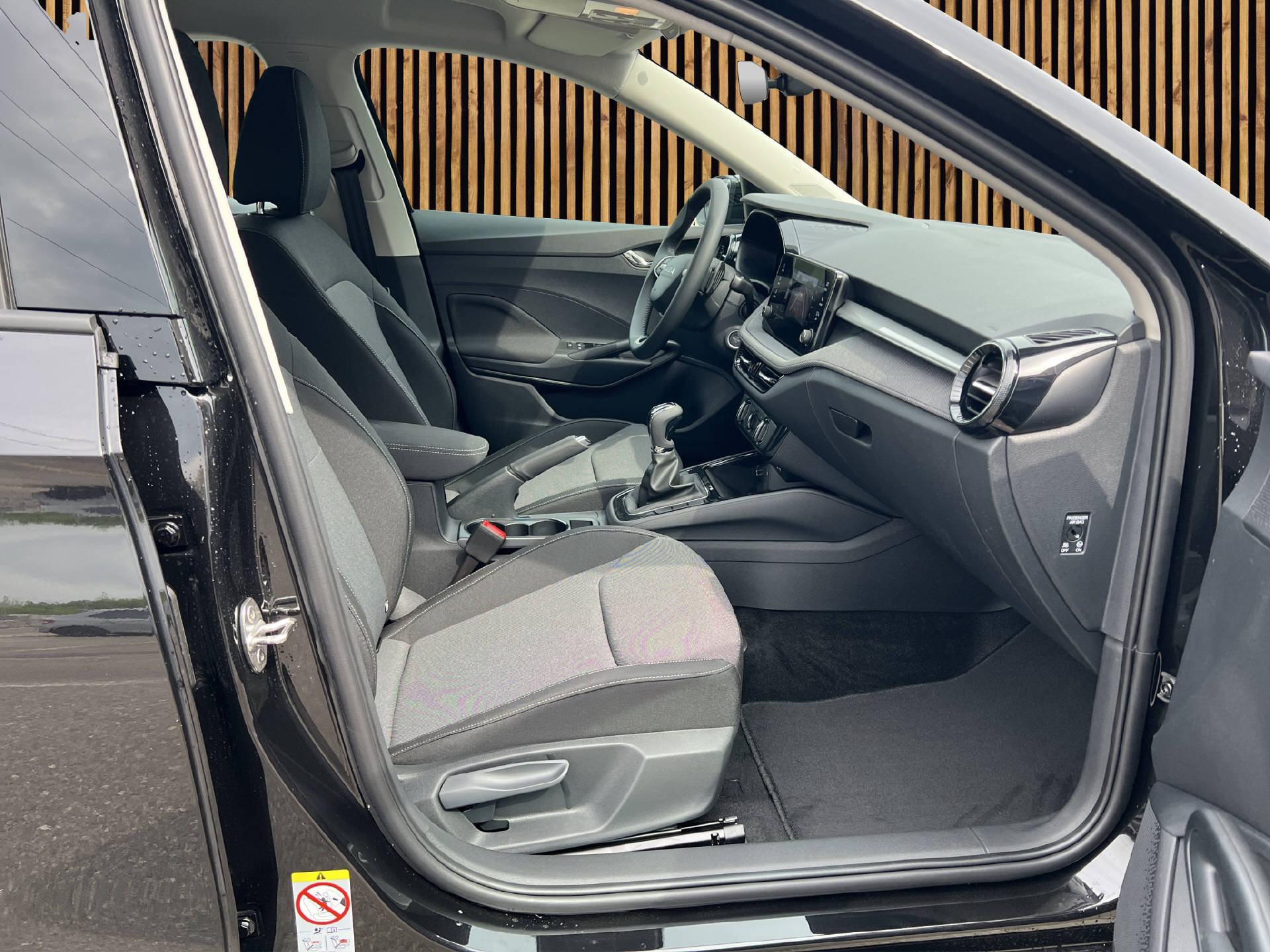 SKODA Fabia 1.0 TSI Selection DSG-image-9