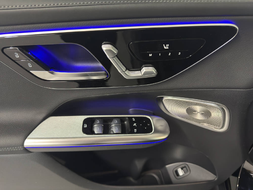 MERCEDES-BENZ GLC 220 d AMG Line 4Matic-image-5