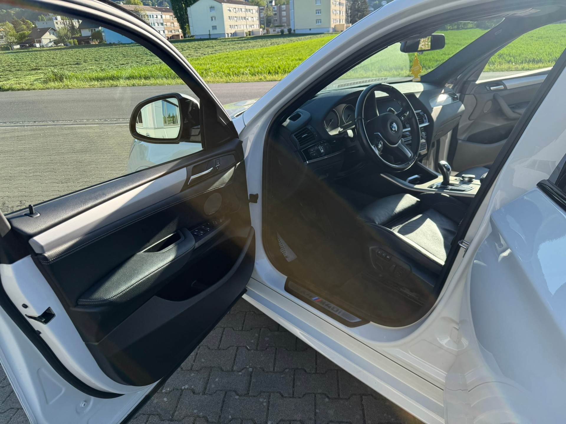 BMW X4 M 40i-image-8