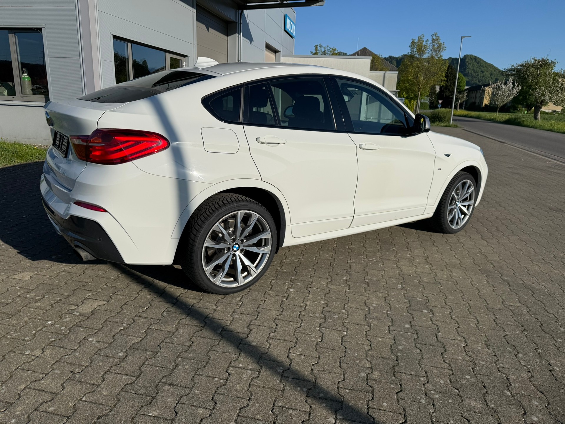 BMW X4 M 40i-image-6