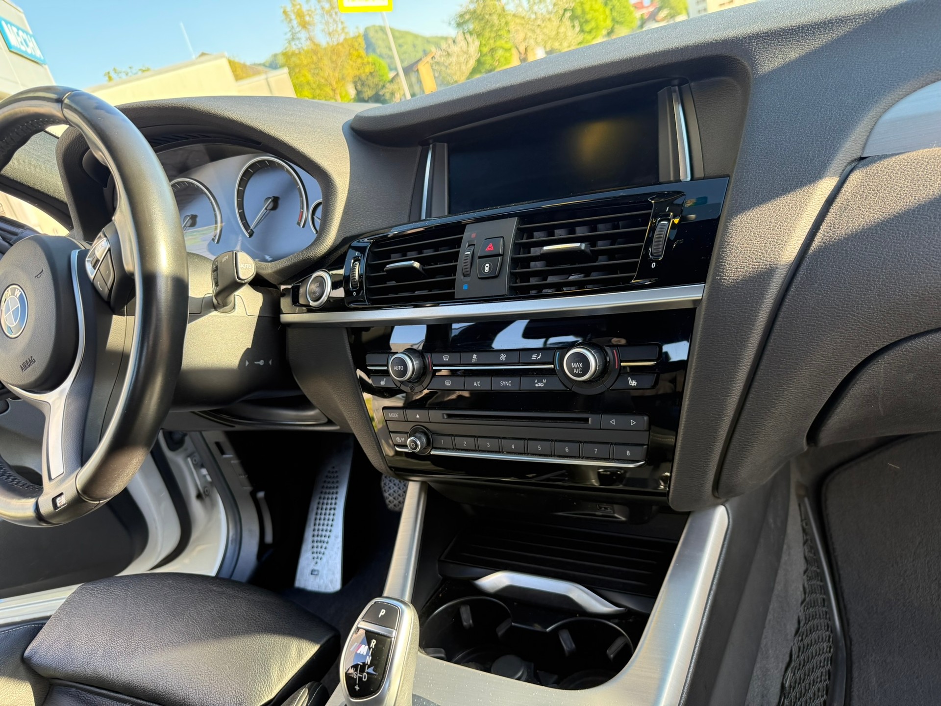 BMW X4 M 40i-image-14