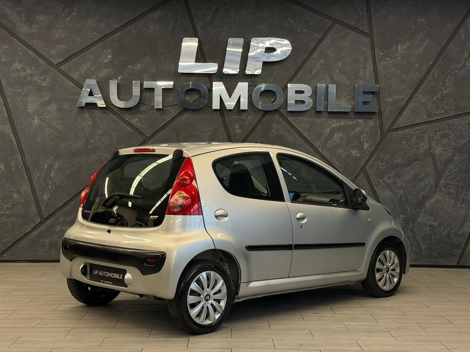 PEUGEOT 107 1.0 Trendy-image-5