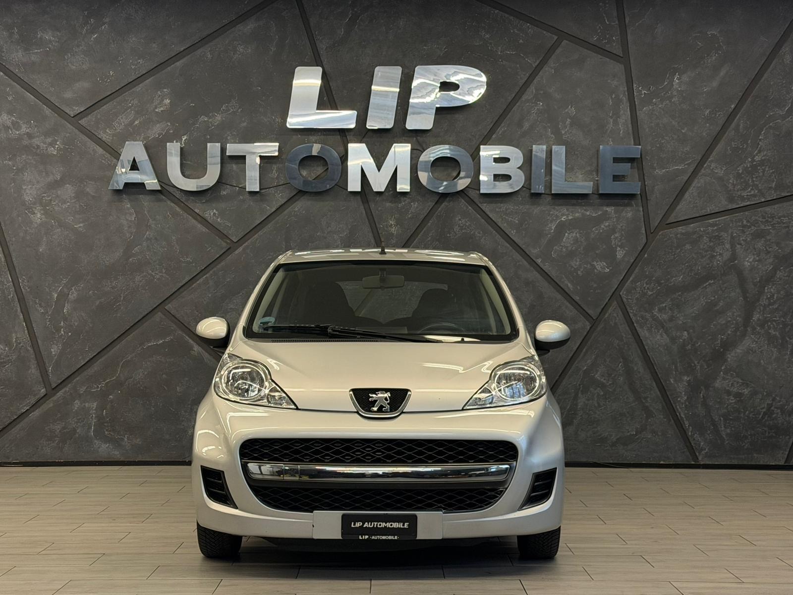 PEUGEOT 107 1.0 Trendy-image-1