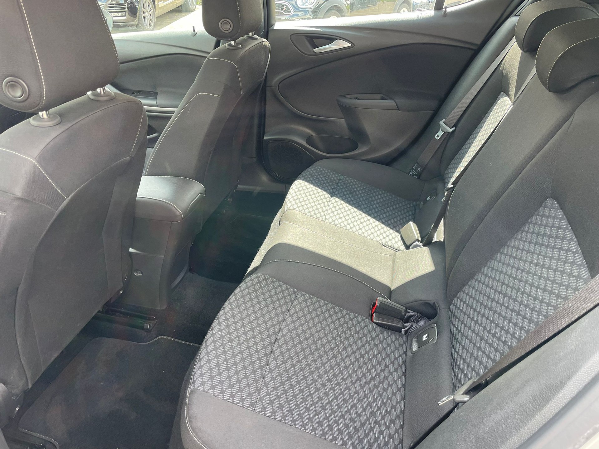 OPEL Astra 1.5 CDTi Edition-image-10
