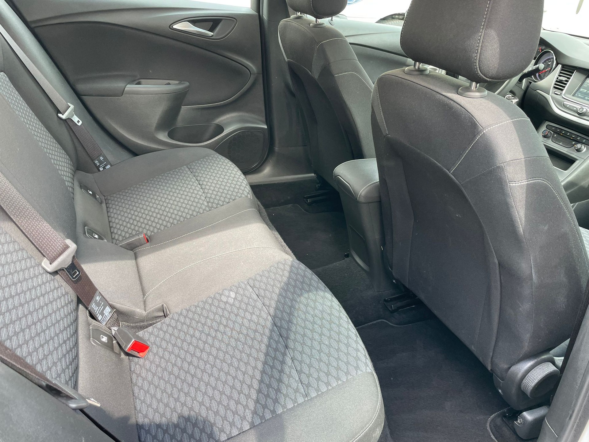 OPEL Astra 1.5 CDTi Edition-image-12