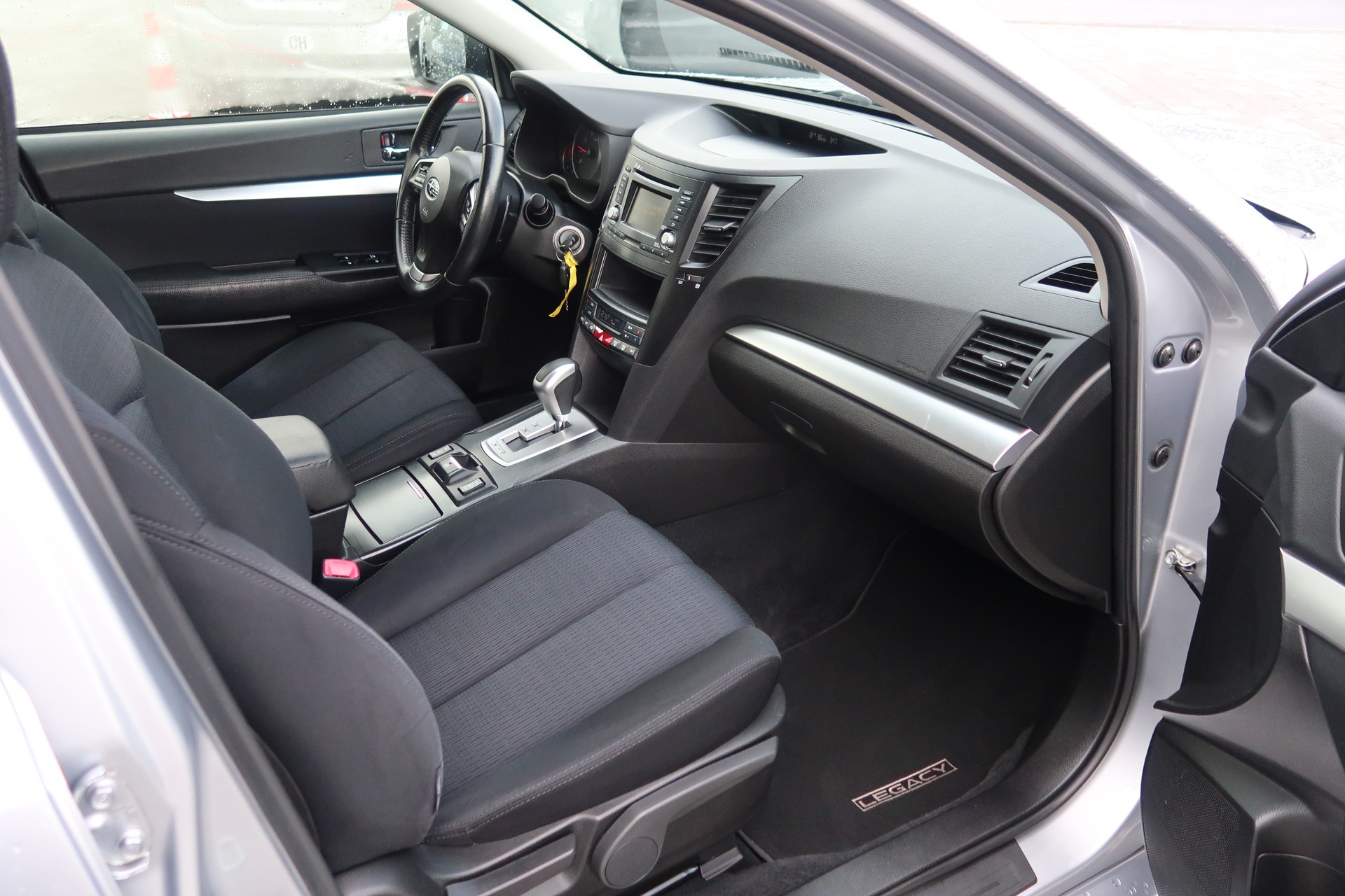 SUBARU Legacy 2.0i Advantage AWD Lineartronic-image-10