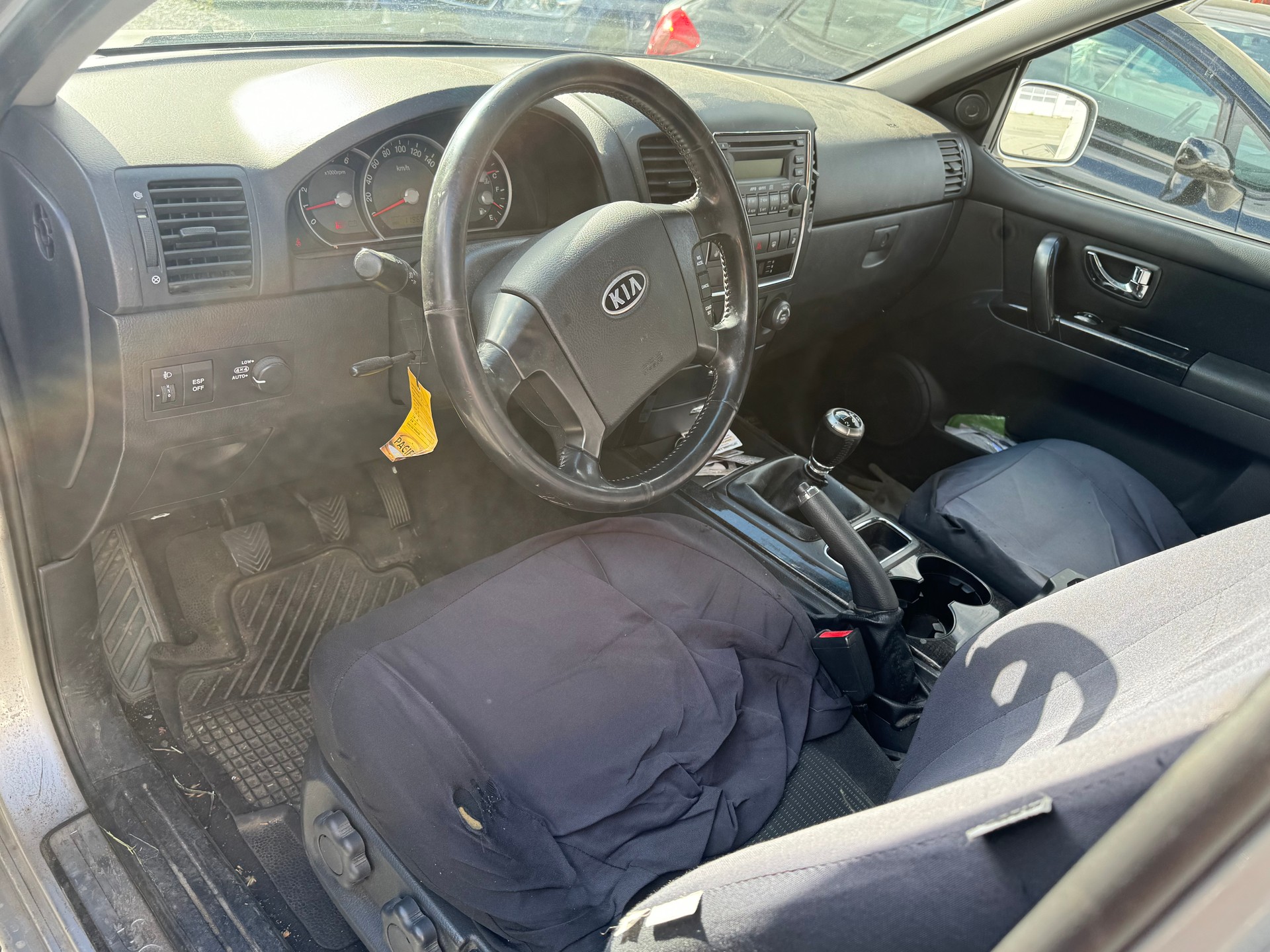 KIA Sorento 2.5 CRDI Style-image-8