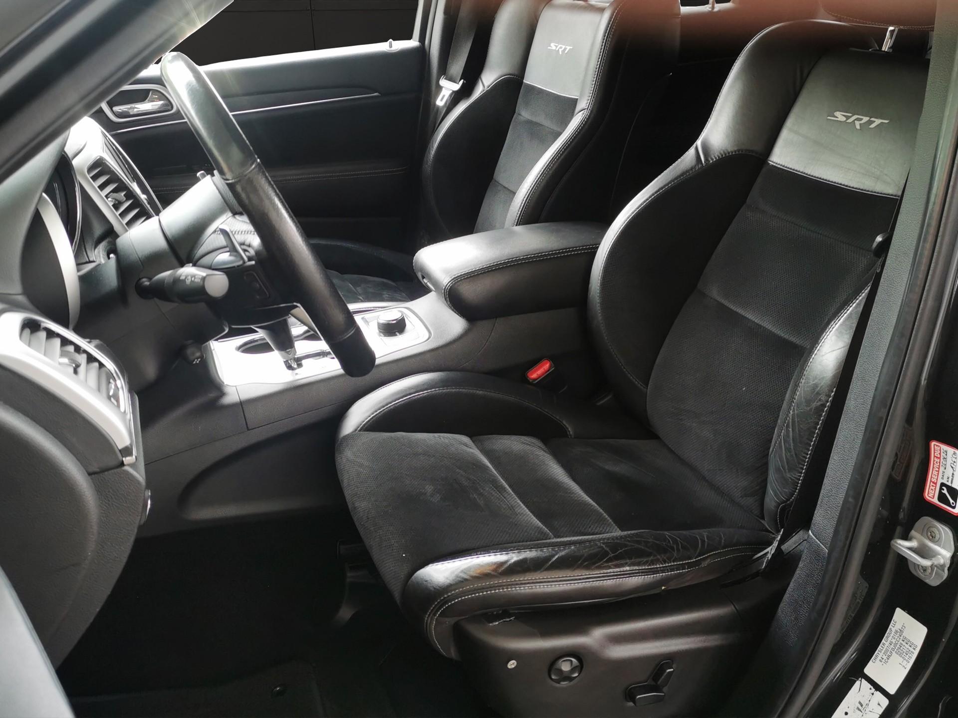 JEEP Grand Cherokee 6.4 SRT8 Automatic-image-12