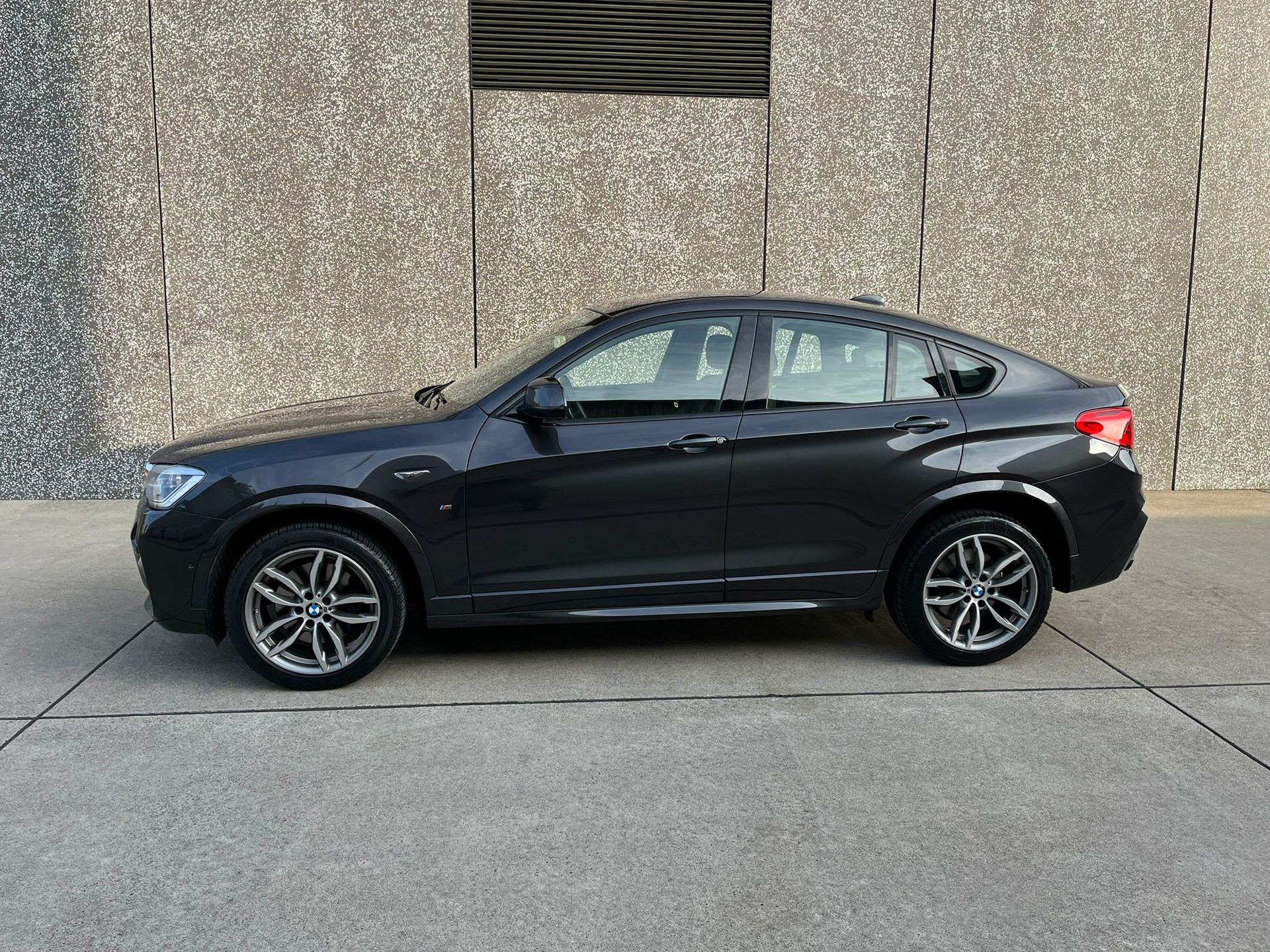 BMW X4 M 40i Steptronic-image-17