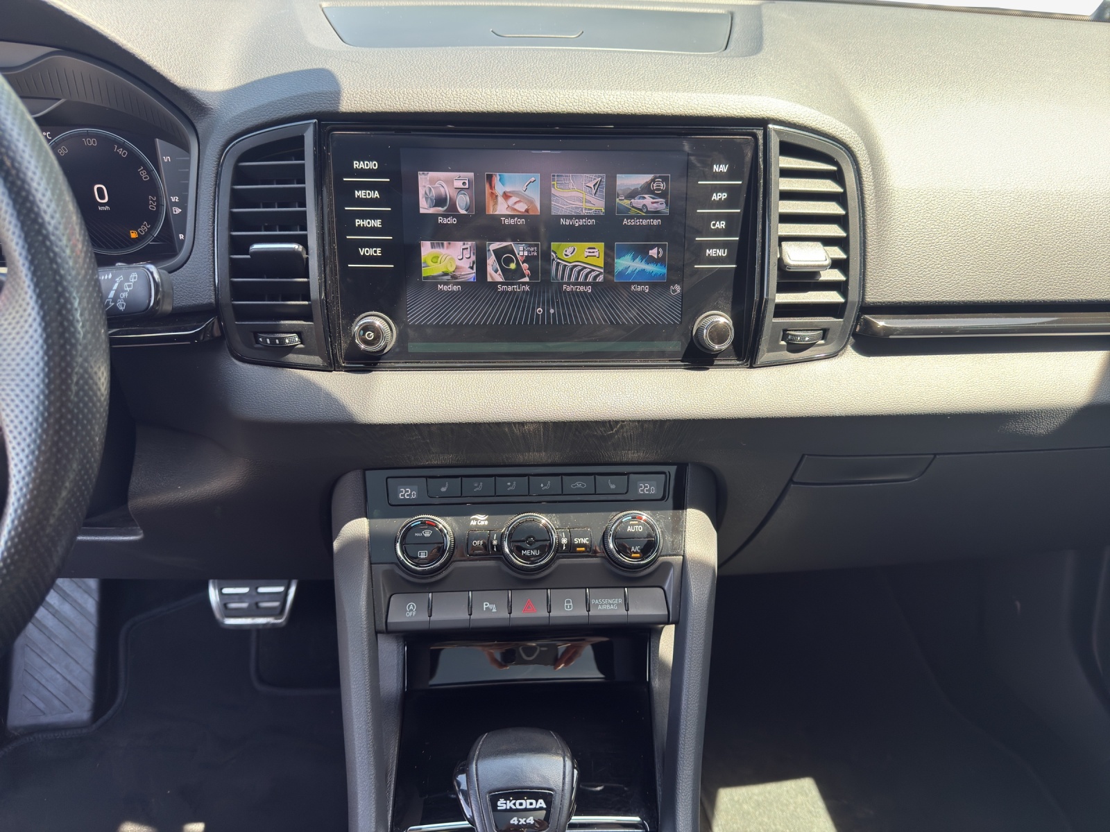 SKODA Karoq 2.0 TDI CR Sport Line 4x4 DSG-image-10