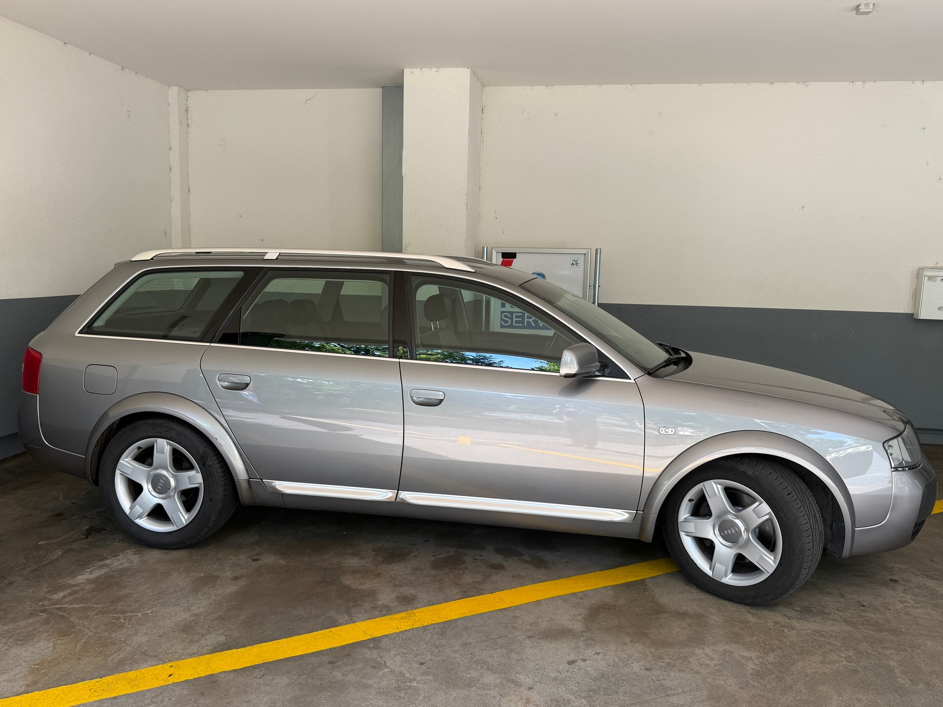 AUDI A6 allroad 2.7 T. quattro-image-7