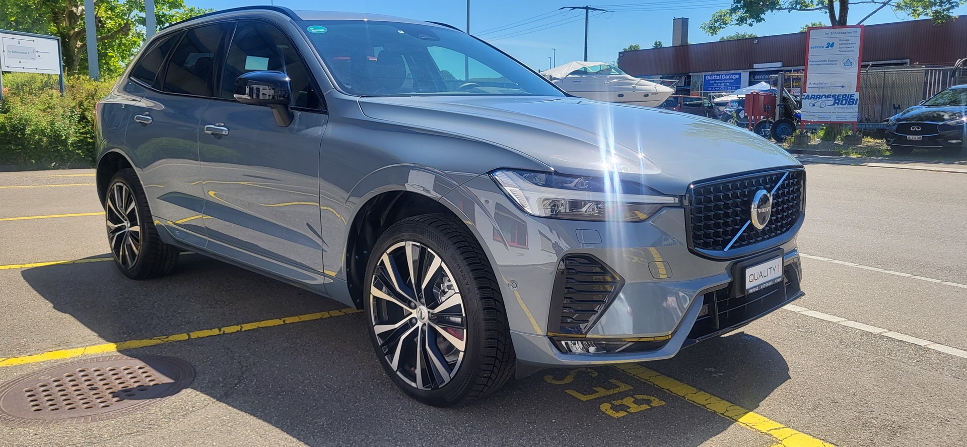VOLVO XC60 B4 Diesel Mild Hybrid AWD Ultimate Dark Geartronic-image-2