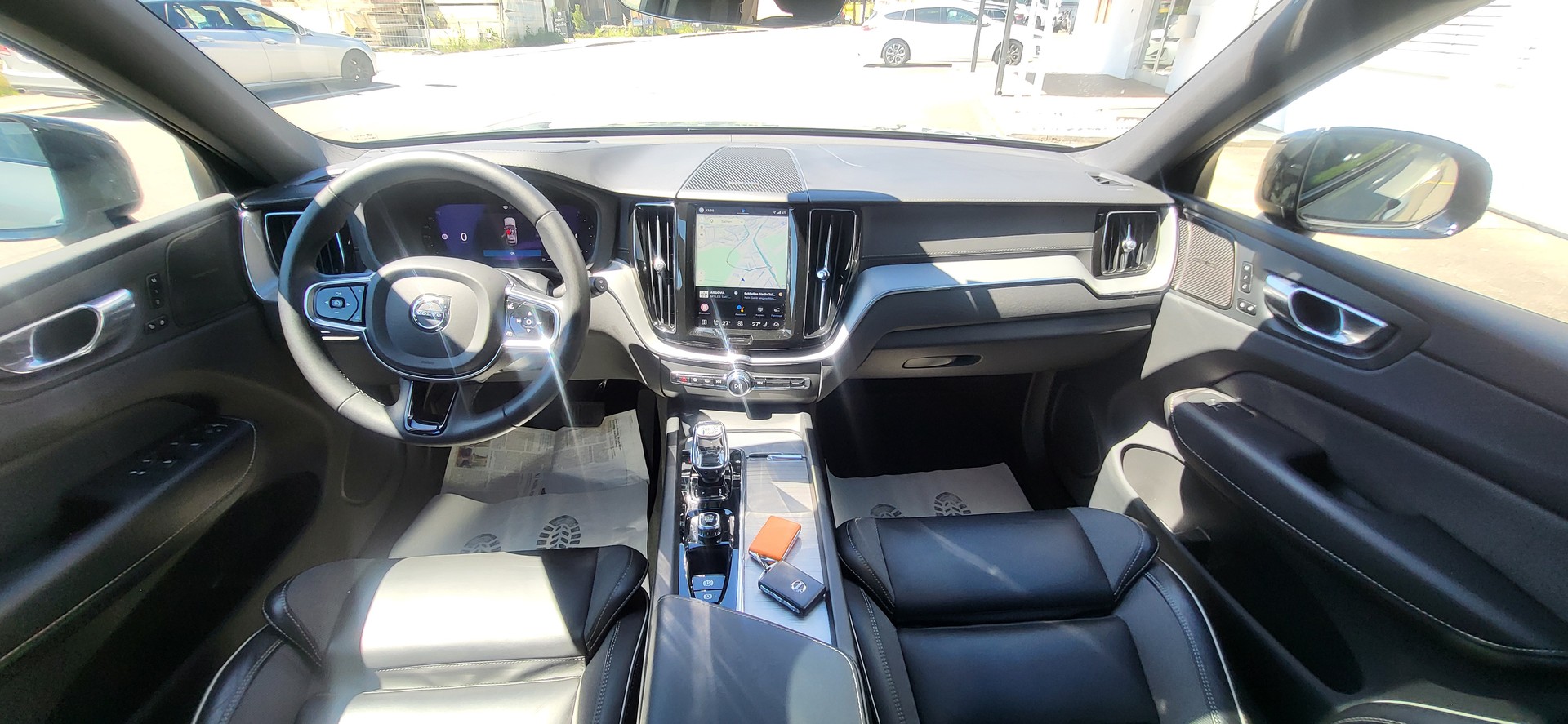 VOLVO XC60 B4 Diesel Mild Hybrid AWD Ultimate Dark Geartronic-image-15