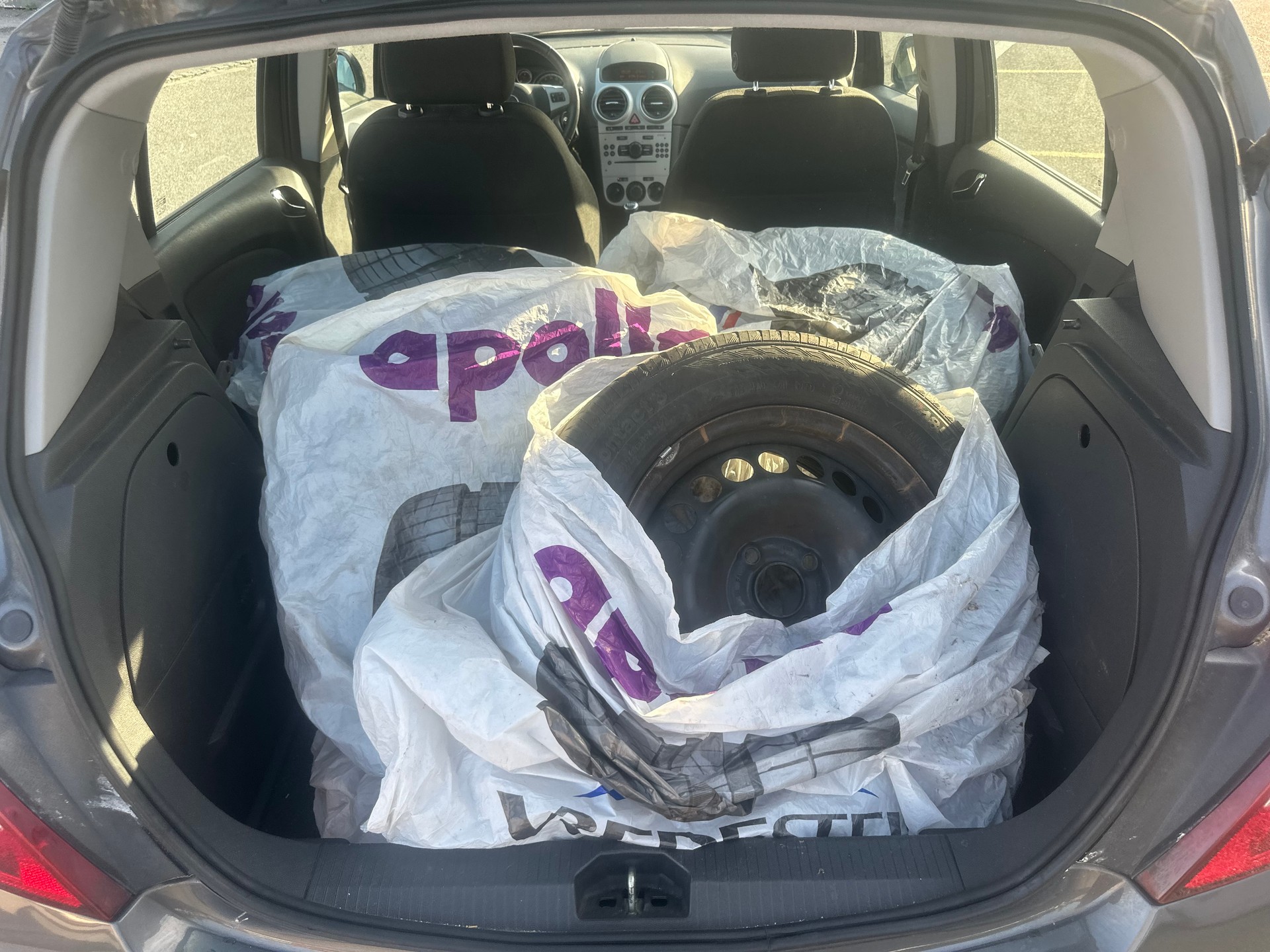OPEL Corsa 1.4 TP Enjoy-image-7