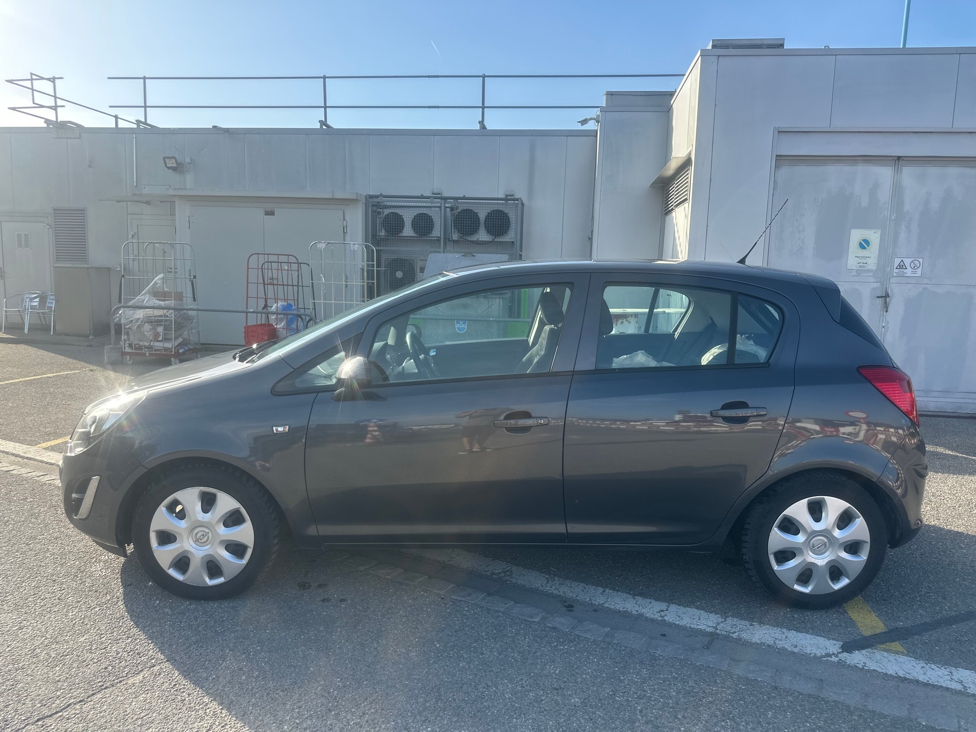 OPEL Corsa 1.4 TP Enjoy-image-2