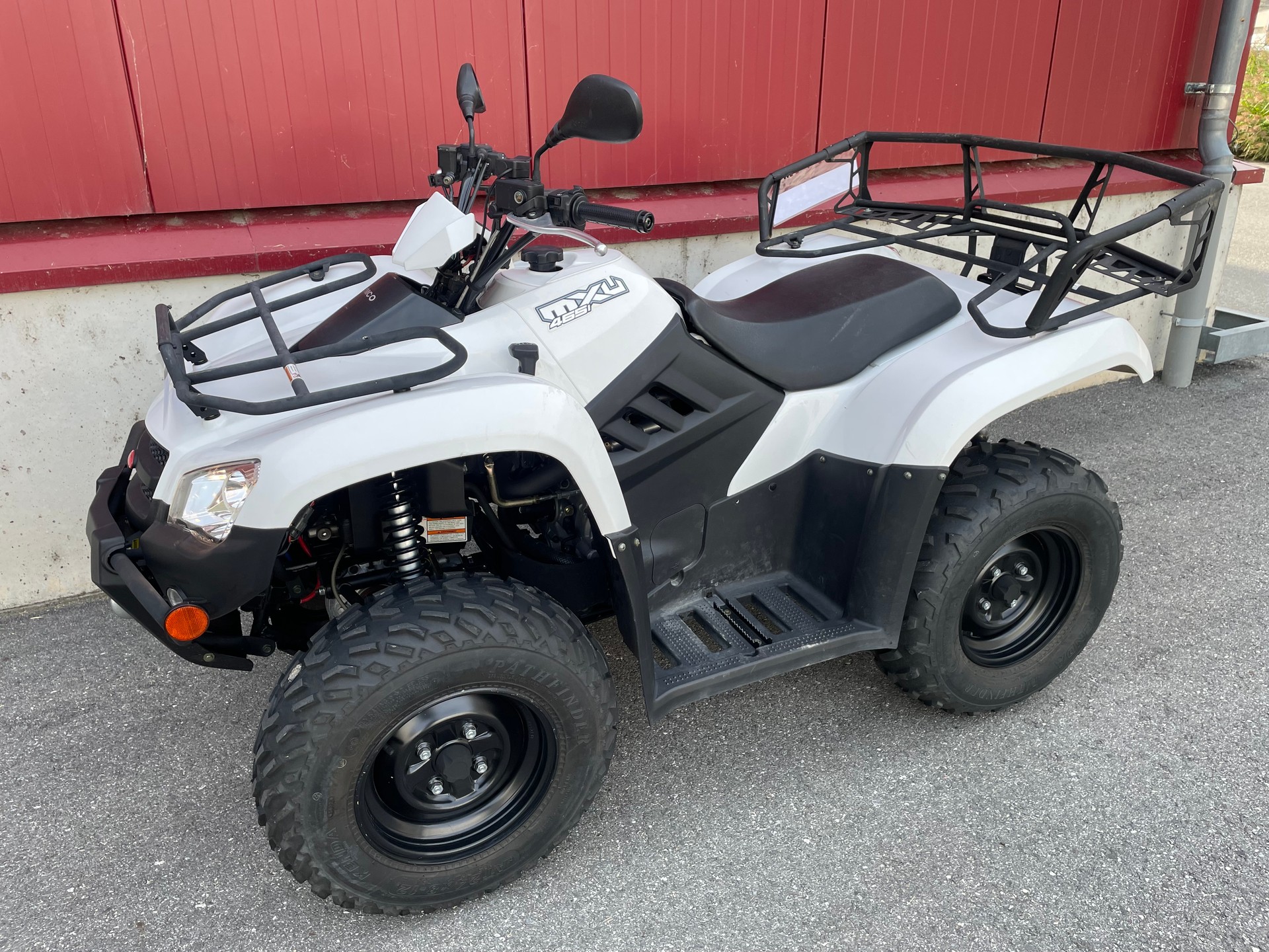 KYMCO 465i-showroom-element-2