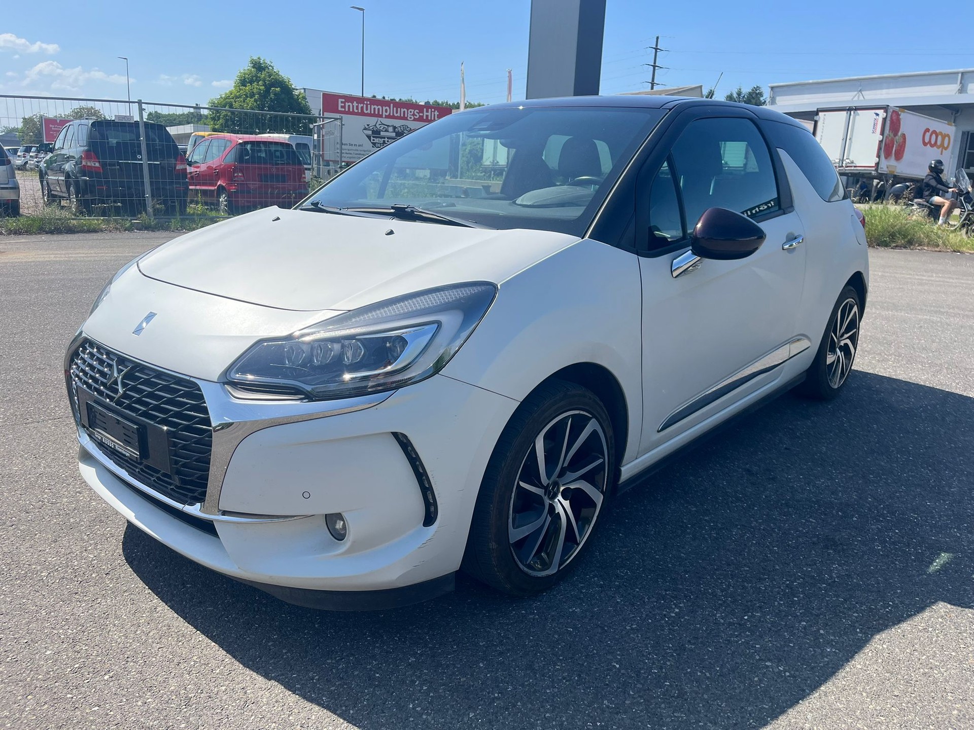 DS AUTOMOBILES DS 3 1.2 PureTech SO Chic EAT-image-1