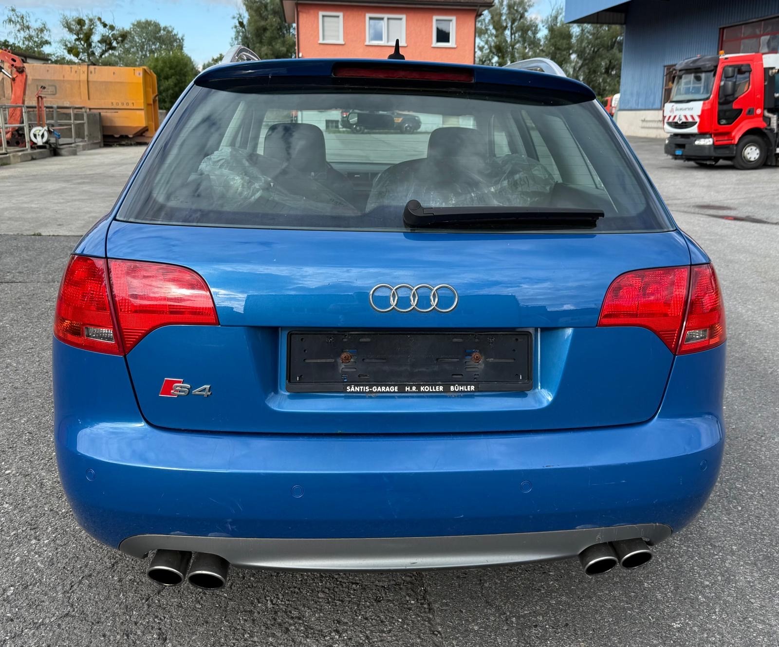 AUDI S4 Avant 4.2 V8 quattro-image-6
