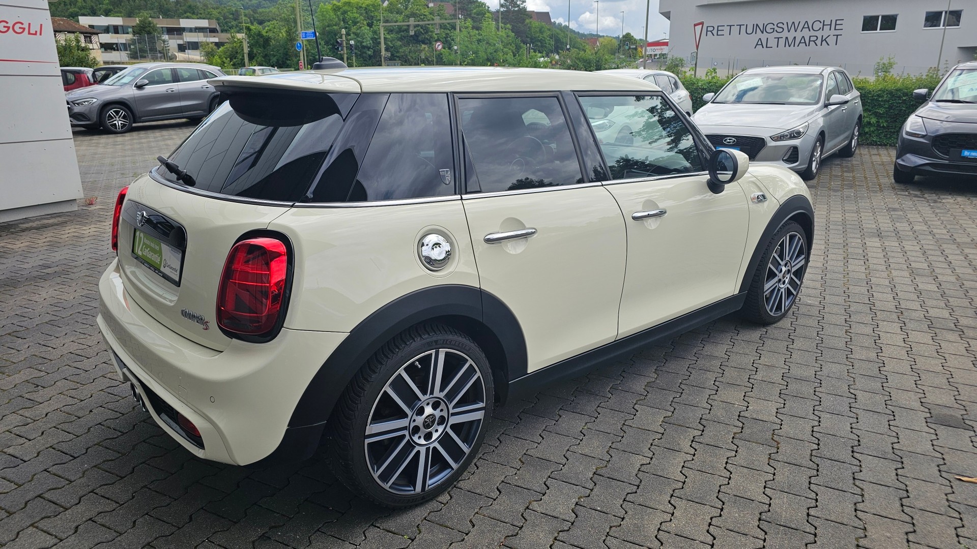 MINI Cooper S Trafalgar Edition Steptronic DKG-image-6