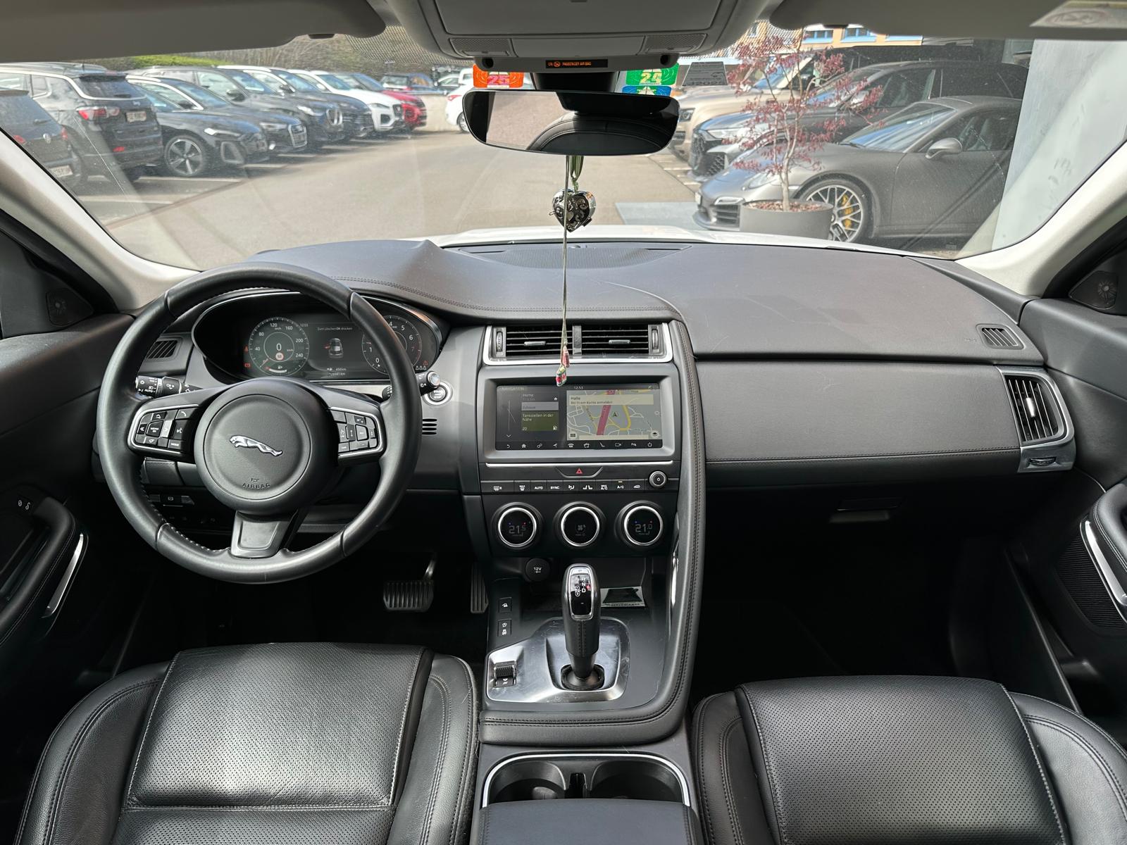 JAGUAR E-Pace 2.0 T 200 S AWD / CH Auslieferung-image-8