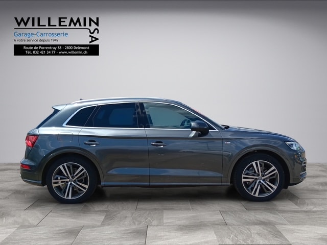 AUDI Q5 45 TFSI sport quattro-image-2