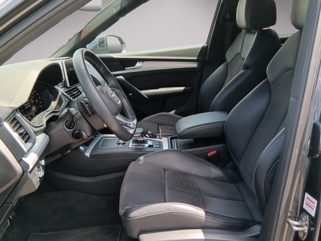 AUDI Q5 45 TFSI sport quattro-image-8