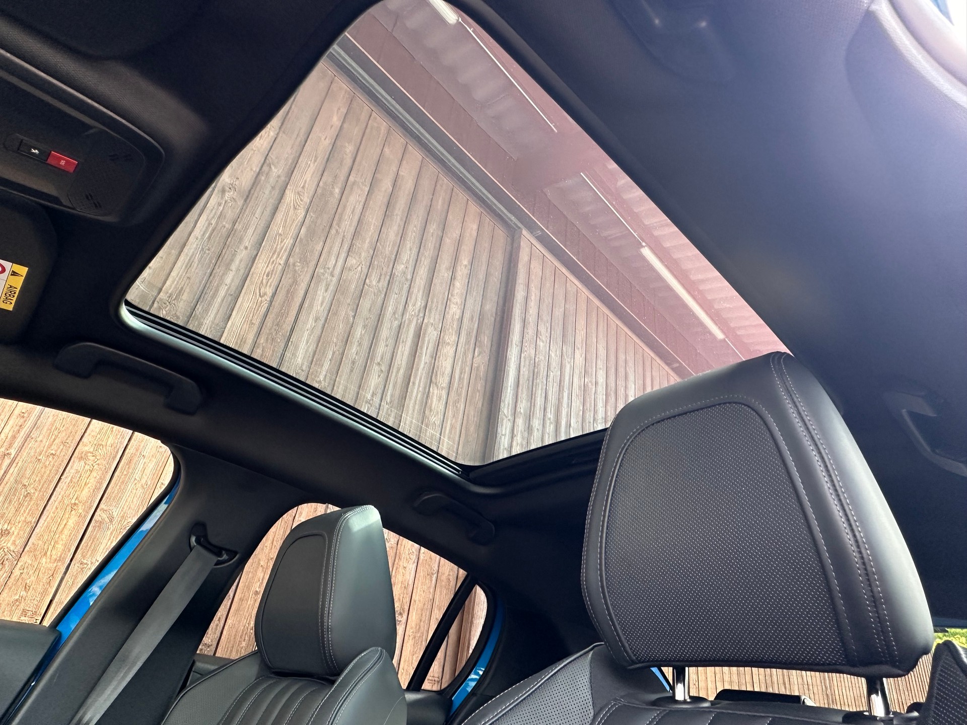 PEUGEOT 208 1.2 PureTech GT Line EAT8-image-14