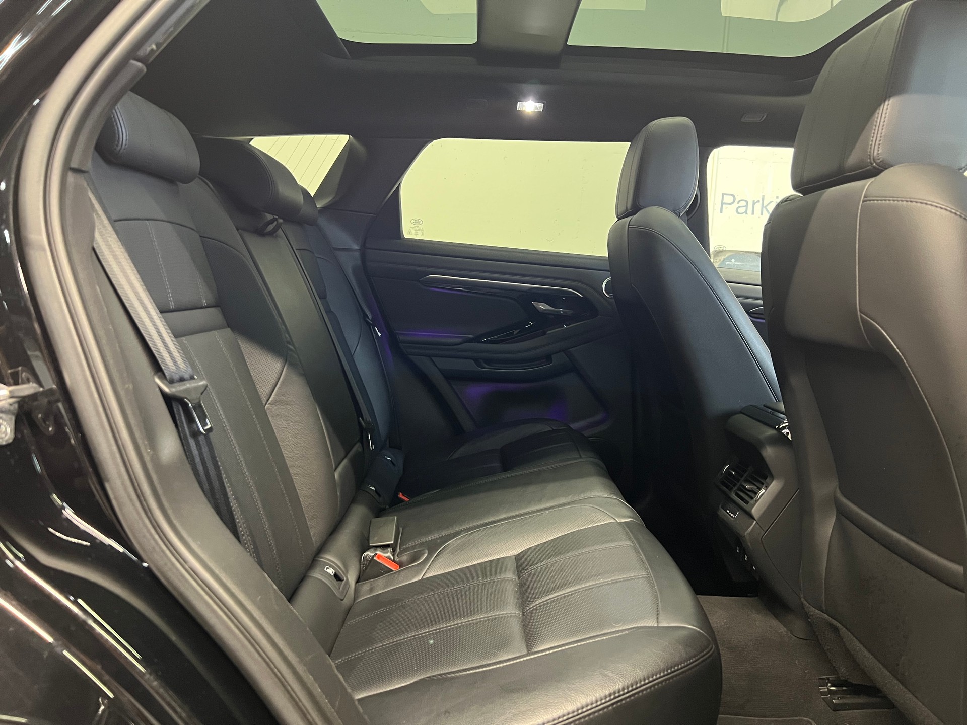 LAND ROVER Range Rover Evoque 2.0 T R-Dynamic SE-image-6