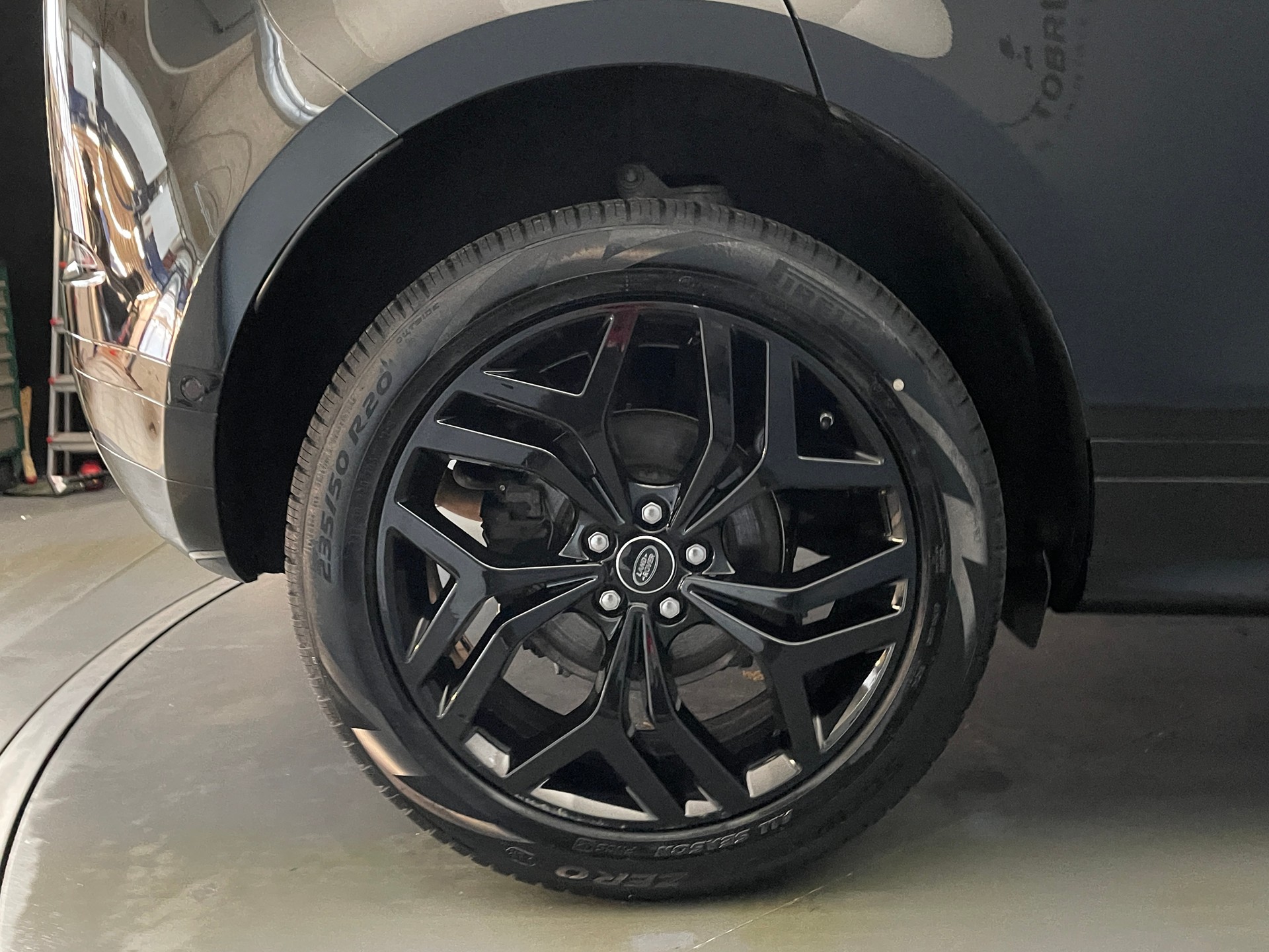 LAND ROVER Range Rover Evoque 2.0 T R-Dynamic SE-image-10