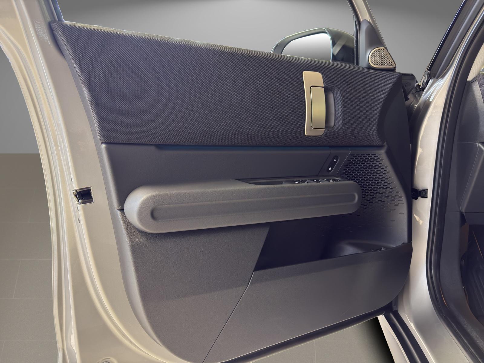 MINI Countryman E-image-9