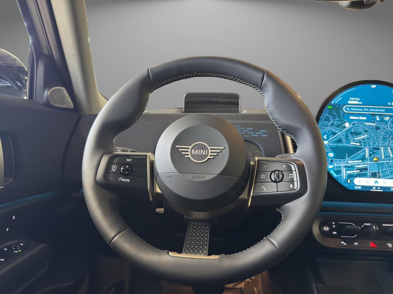 MINI Countryman E-image-12