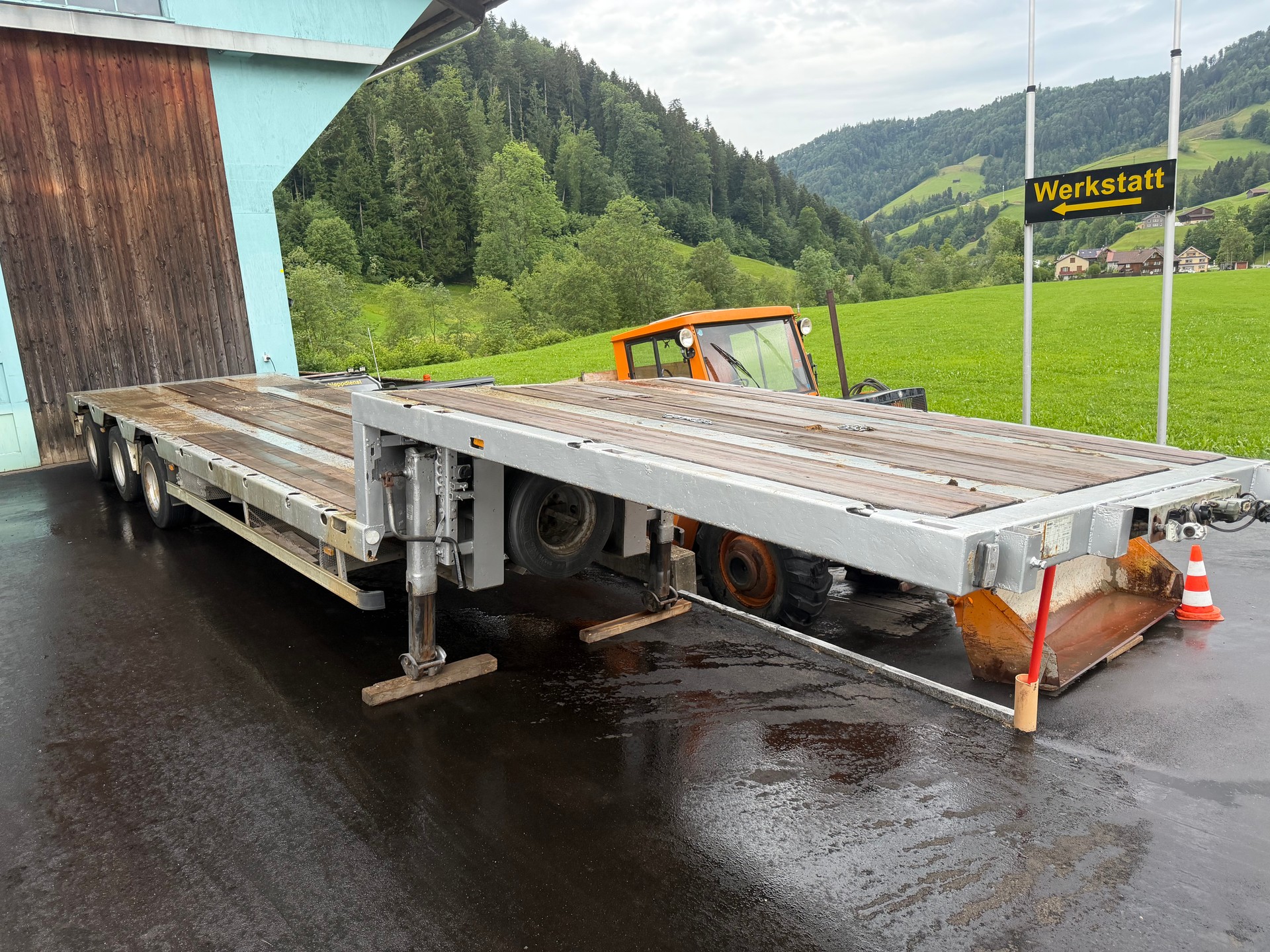 VOLVO Auflieger Tiefgangbrücke